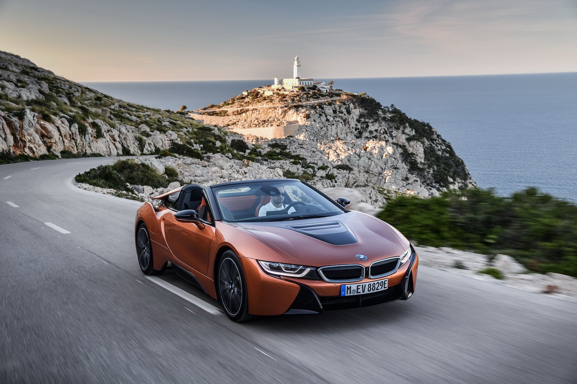 bmw-i8-roadster-112 Get To Know The New BMW i8 Roadster In 169 Images