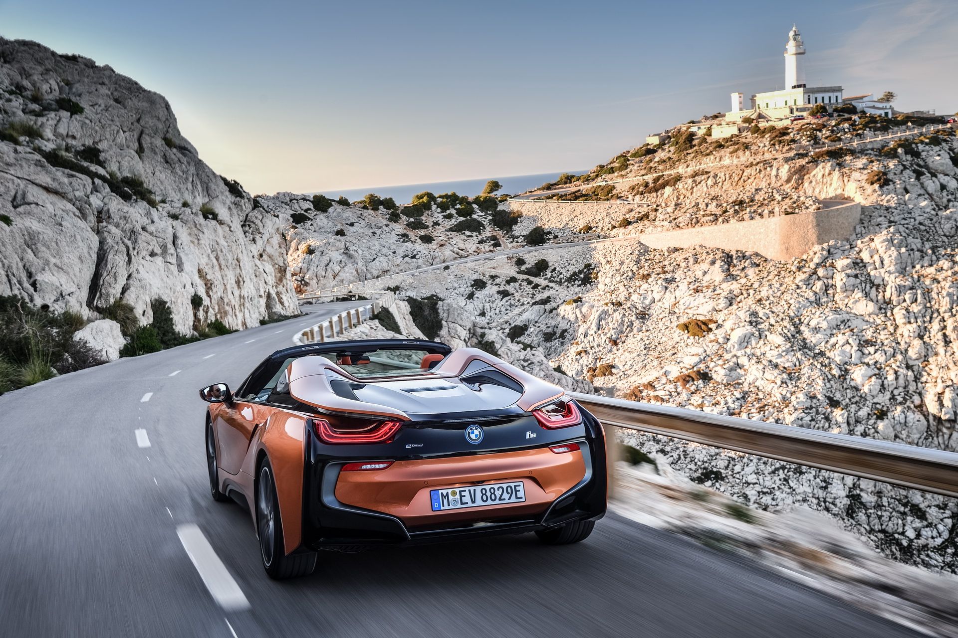 bmw-i8-roadster-116 Get To Know The New BMW i8 Roadster In 169 Images