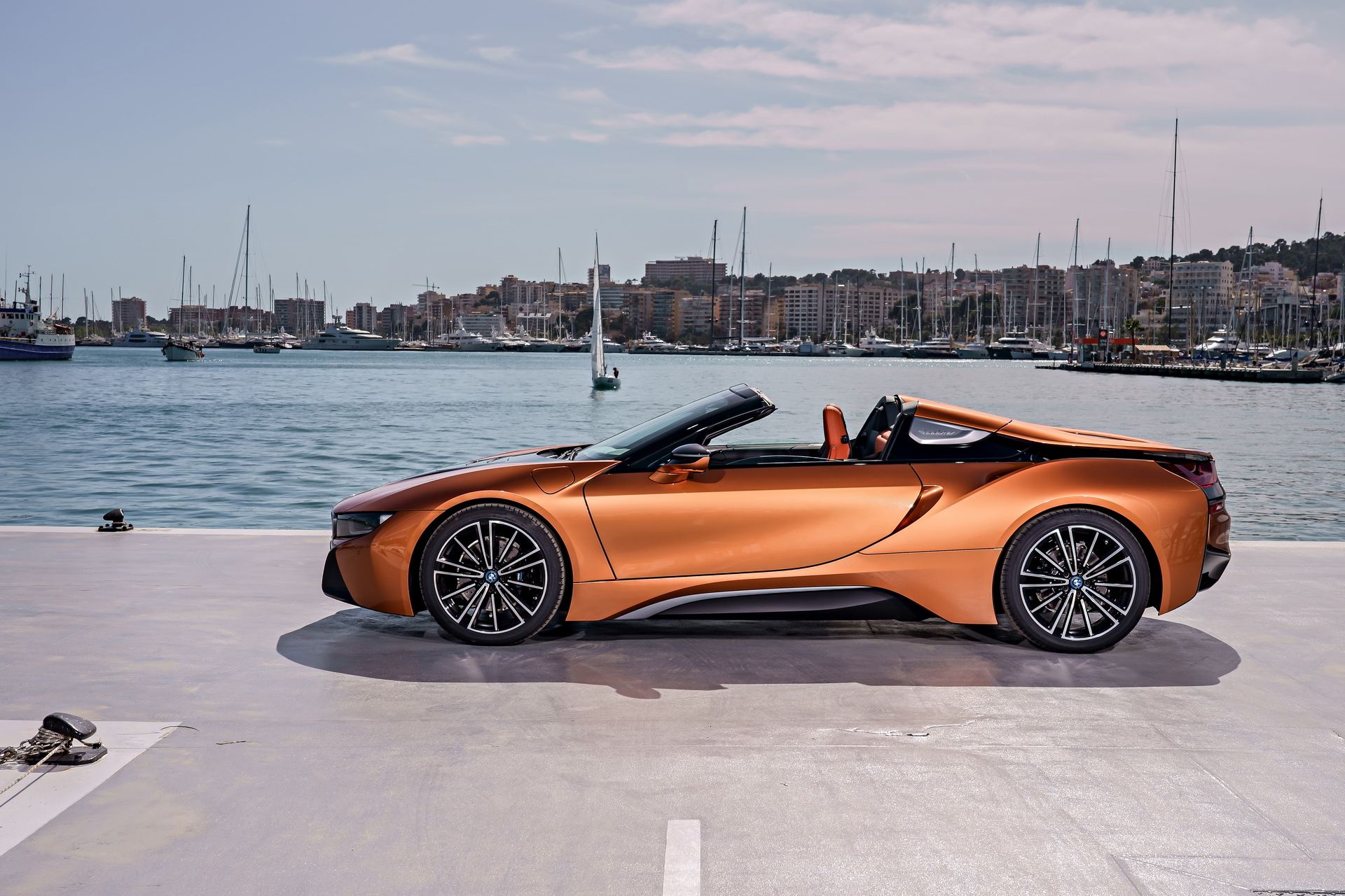 bmw-i8-roadster-120 Get To Know The New BMW i8 Roadster In 169 Images