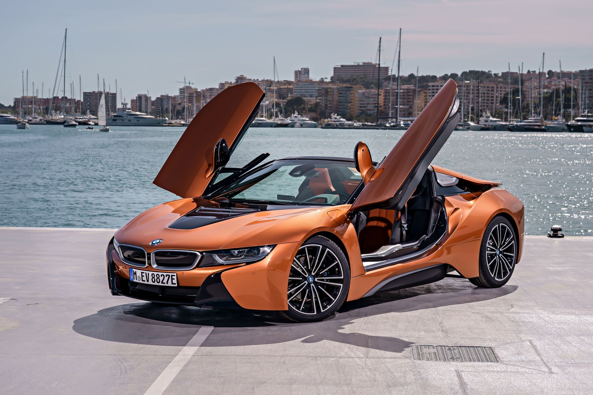 bmw-i8-roadster-124 Get To Know The New BMW i8 Roadster In 169 Images
