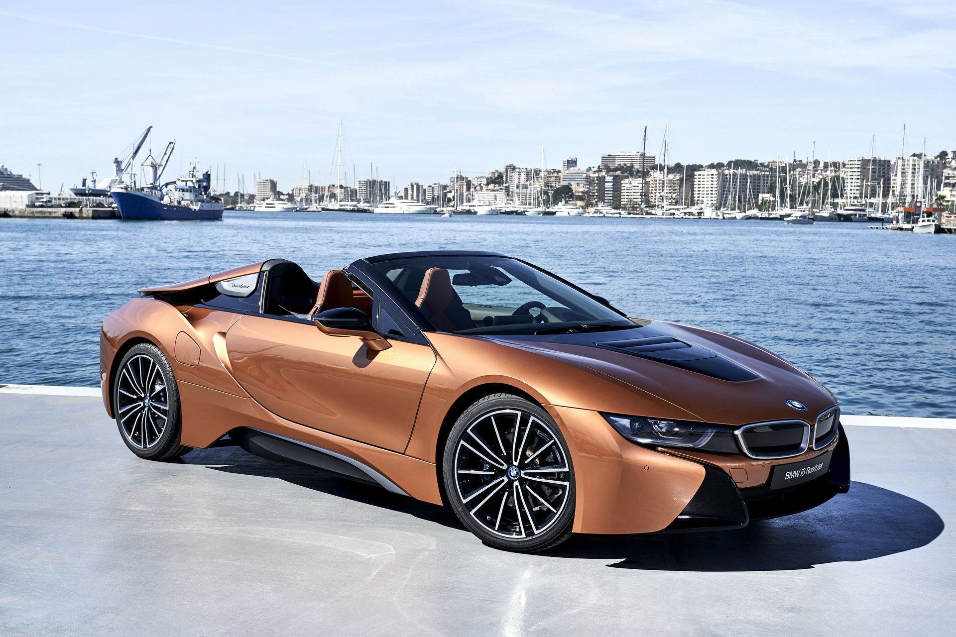 bmw-i8-roadster-136 Get To Know The New BMW i8 Roadster In 169 Images