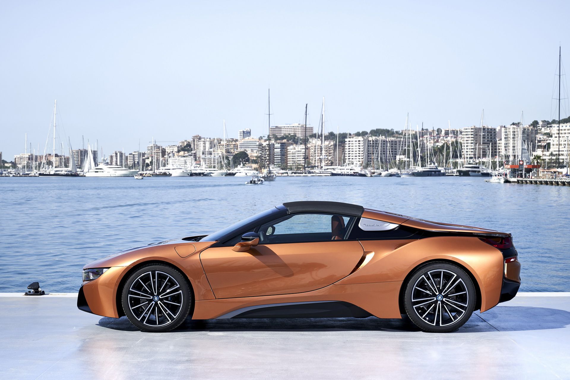 bmw-i8-roadster-141 Get To Know The New BMW i8 Roadster In 169 Images