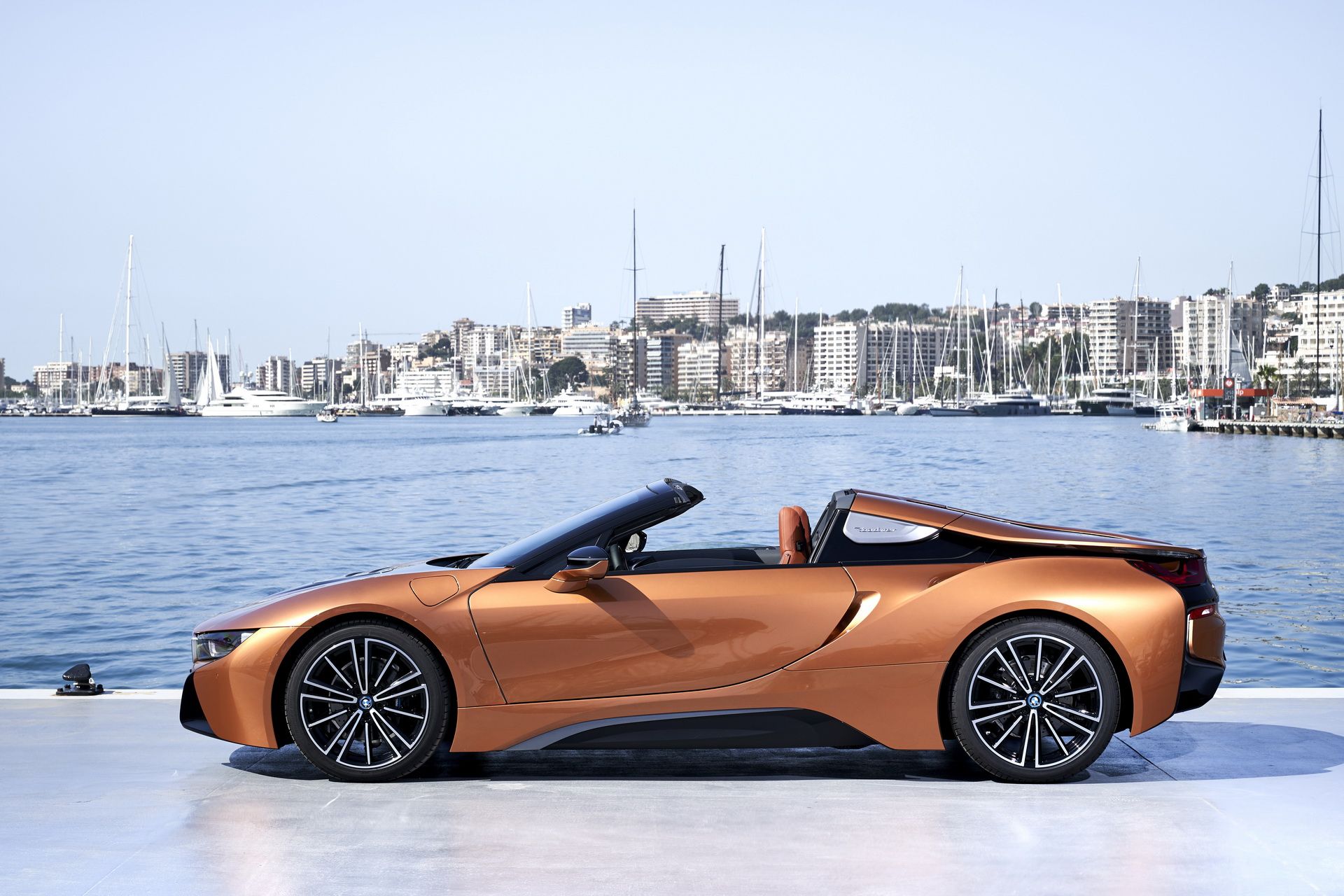 bmw-i8-roadster-146 Get To Know The New BMW i8 Roadster In 169 Images