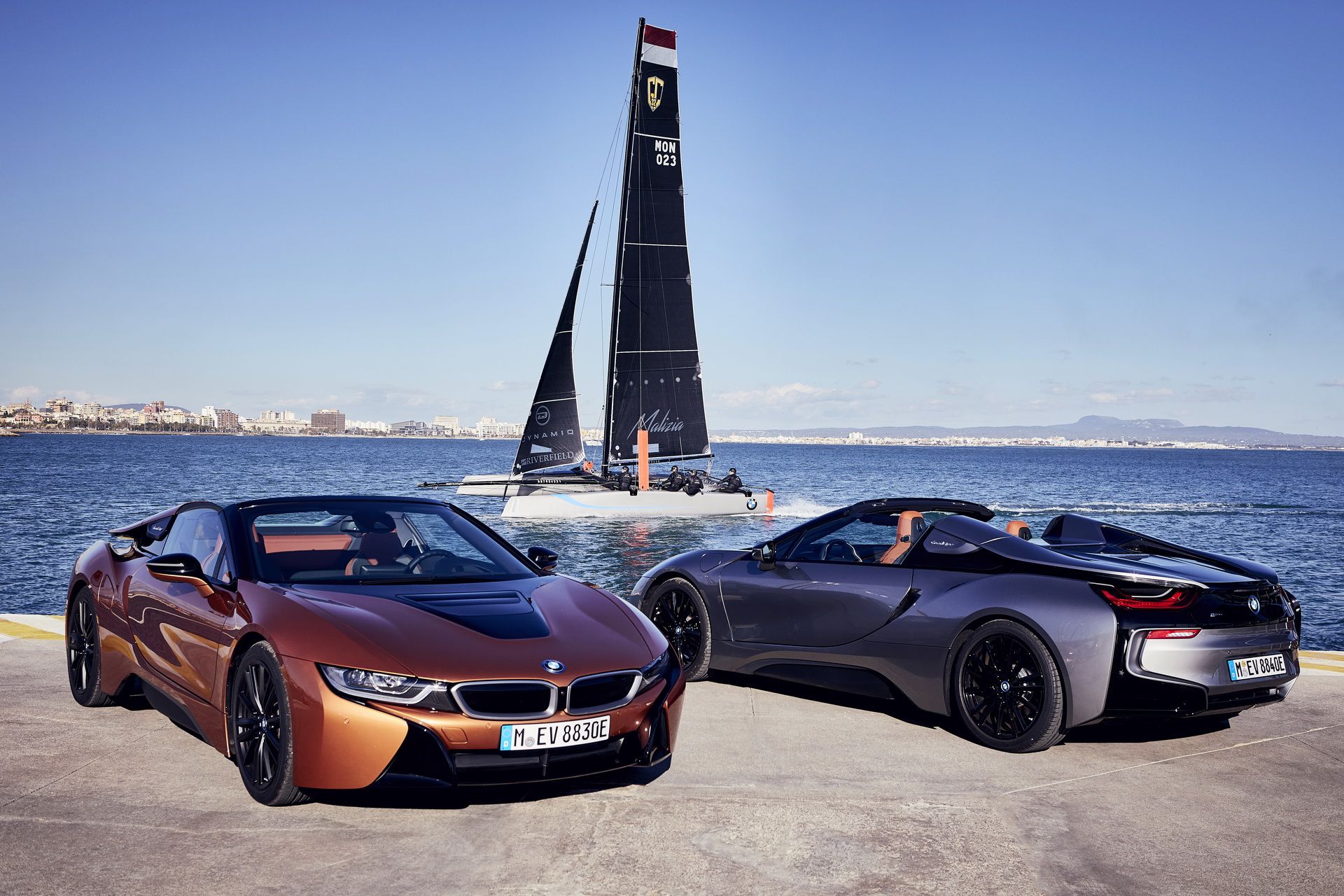 bmw-i8-roadster-150 Get To Know The New BMW i8 Roadster In 169 Images