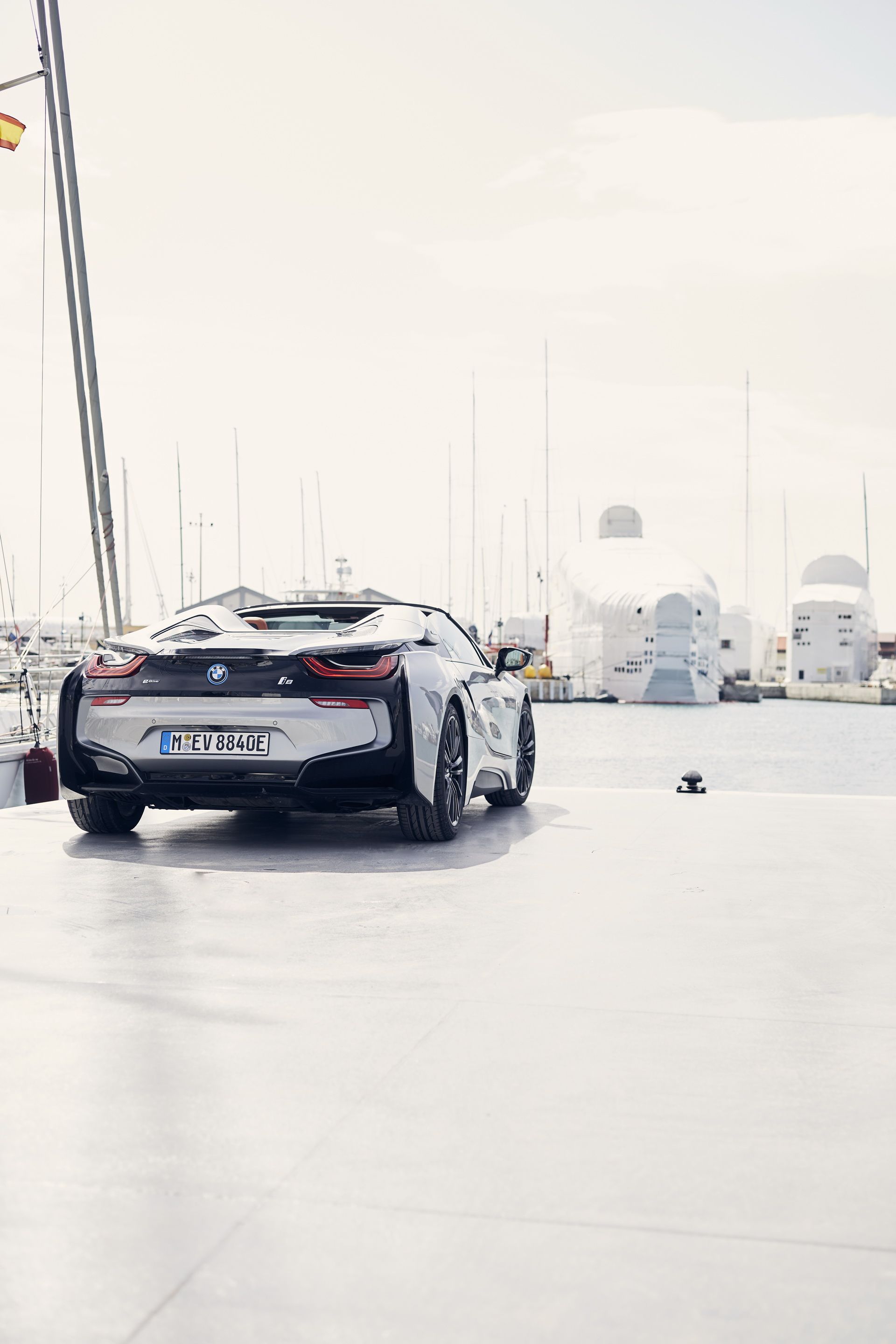 bmw-i8-roadster-17 Get To Know The New BMW i8 Roadster In 169 Images