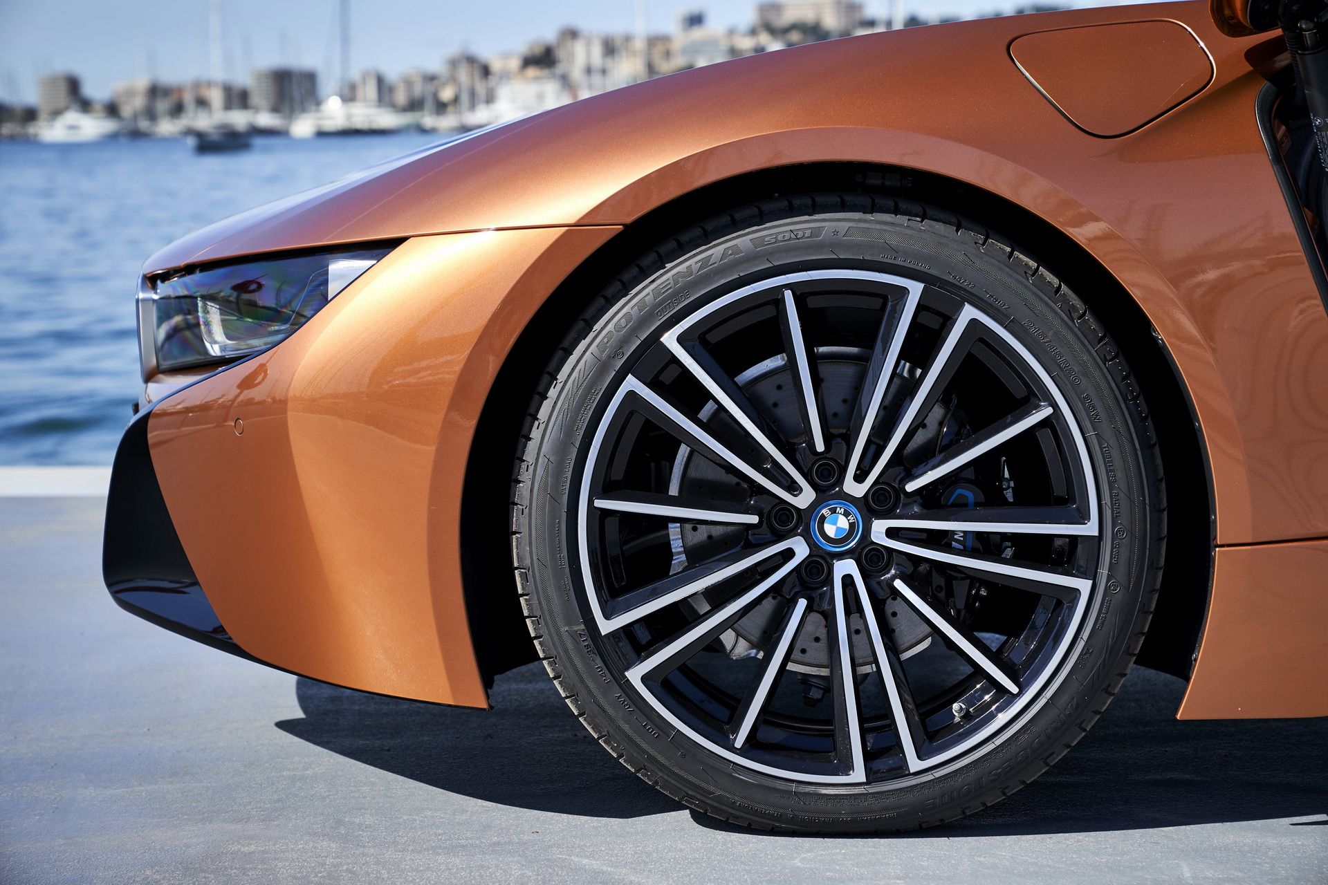 bmw-i8-roadster-35 Get To Know The New BMW i8 Roadster In 169 Images