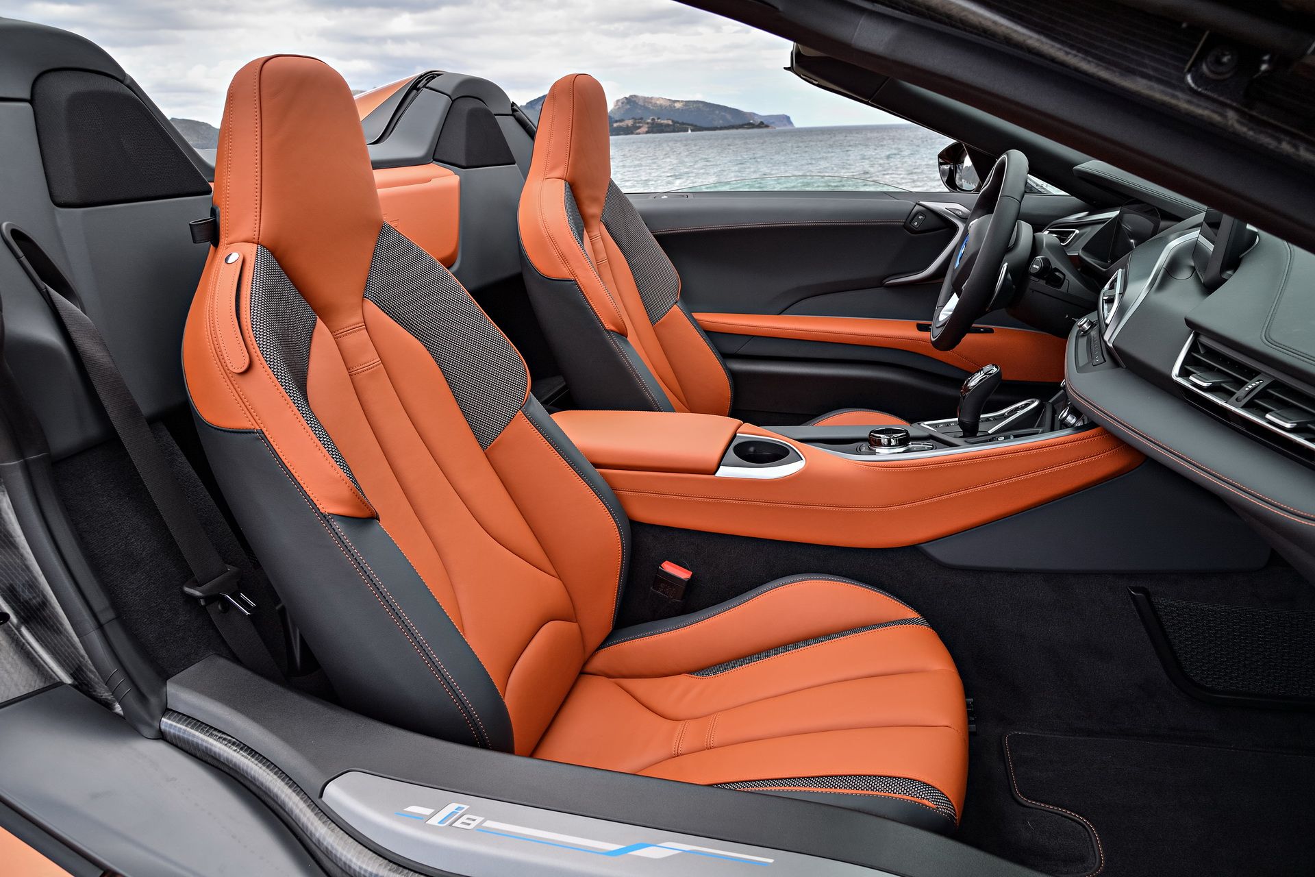 bmw-i8-roadster-45 Get To Know The New BMW i8 Roadster In 169 Images