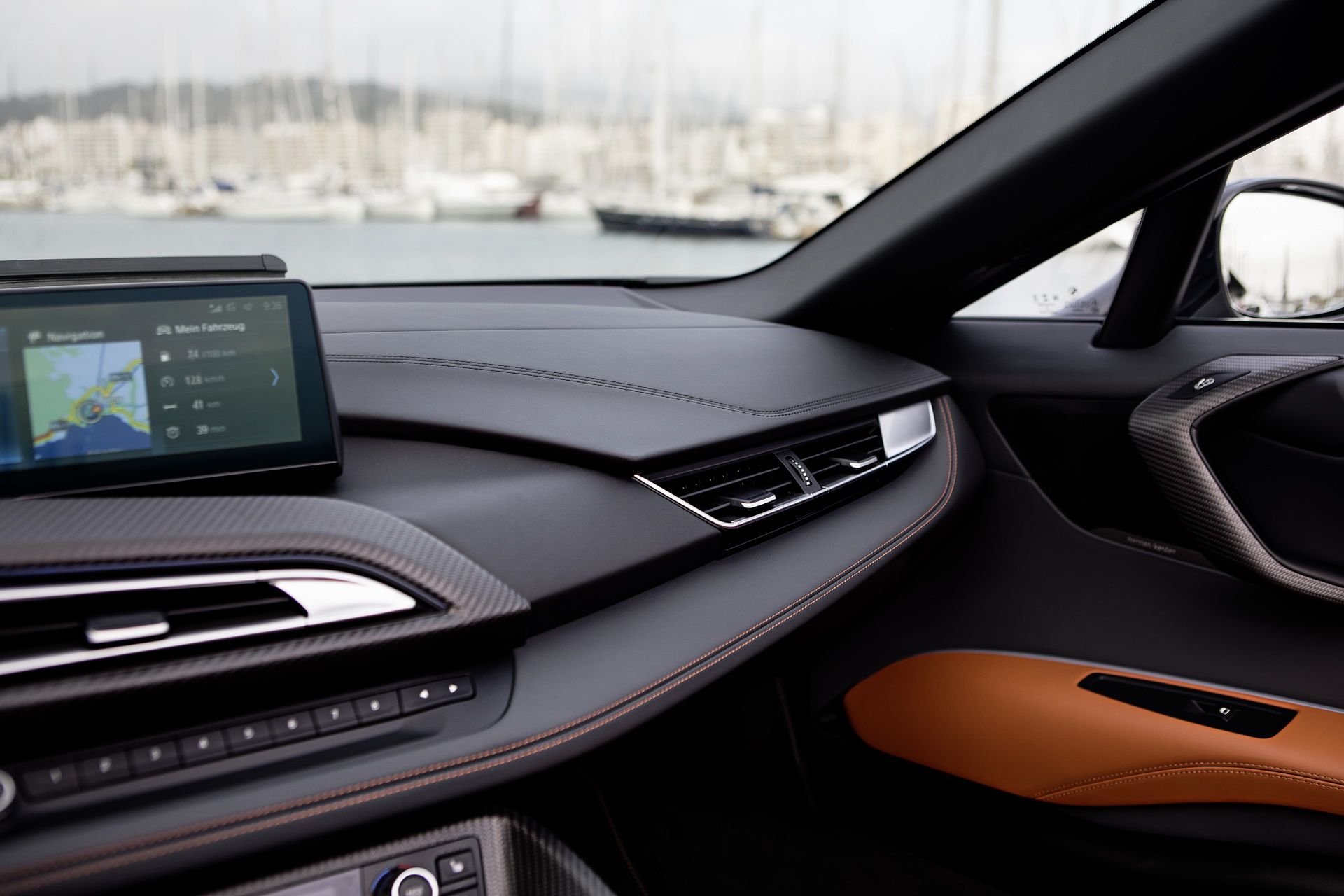 bmw-i8-roadster-55 Get To Know The New BMW i8 Roadster In 169 Images