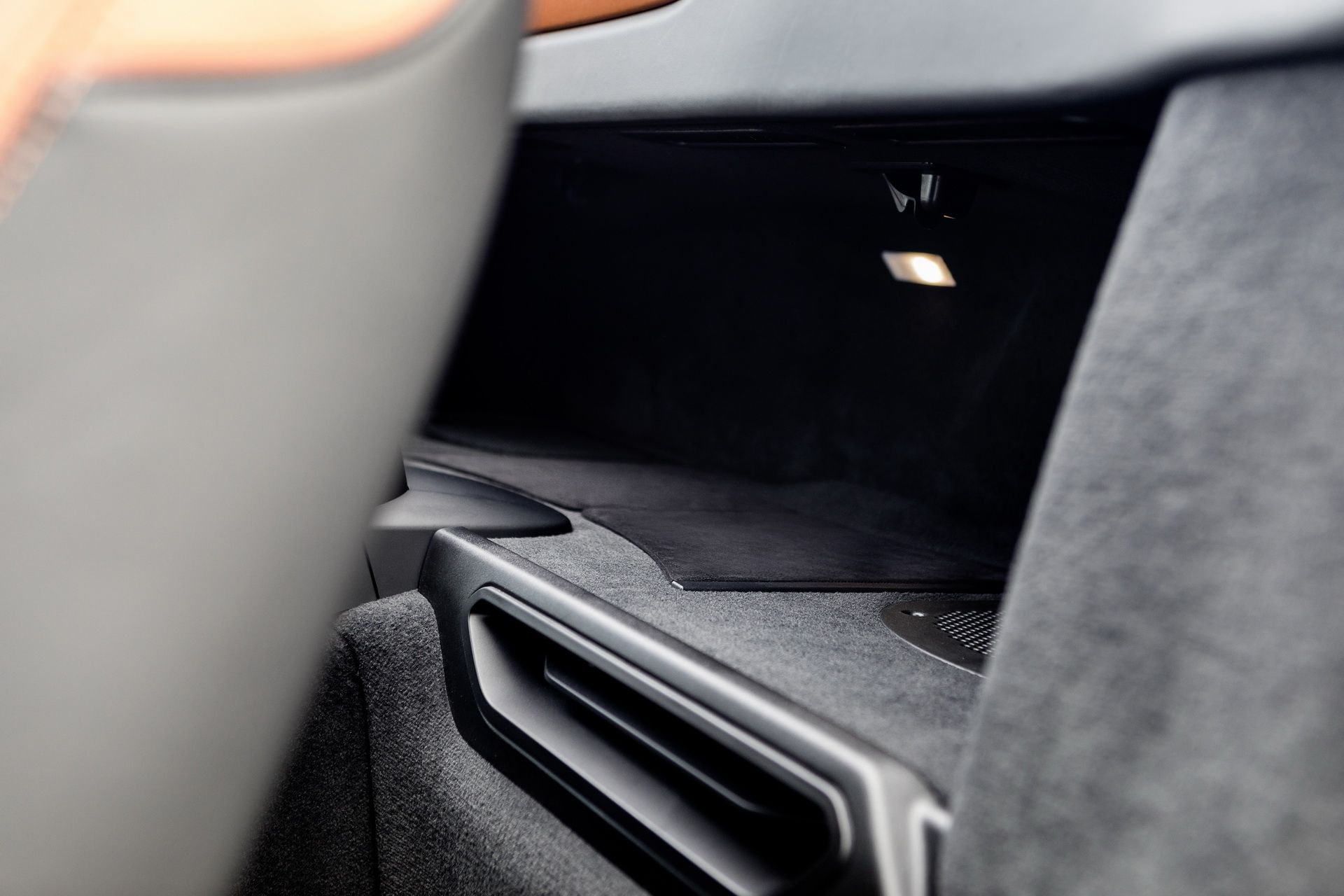 bmw-i8-roadster-59 Get To Know The New BMW i8 Roadster In 169 Images