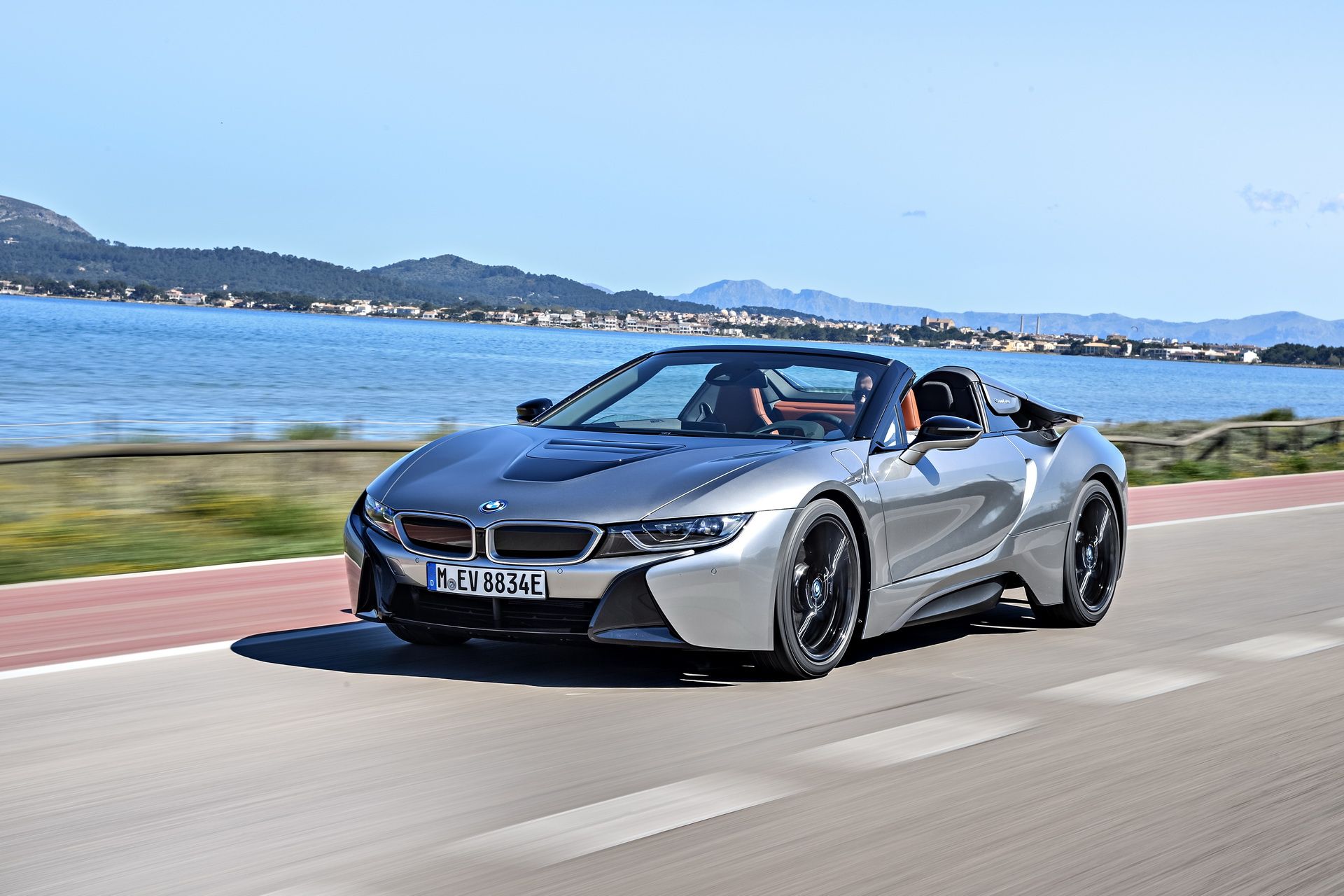 bmw-i8-roadster-64 Get To Know The New BMW i8 Roadster In 169 Images