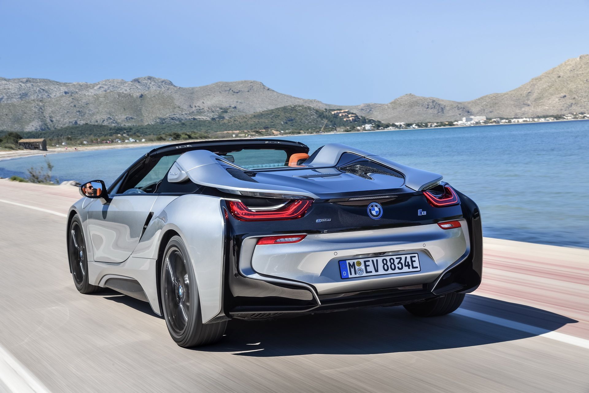 bmw-i8-roadster-65 Get To Know The New BMW i8 Roadster In 169 Images