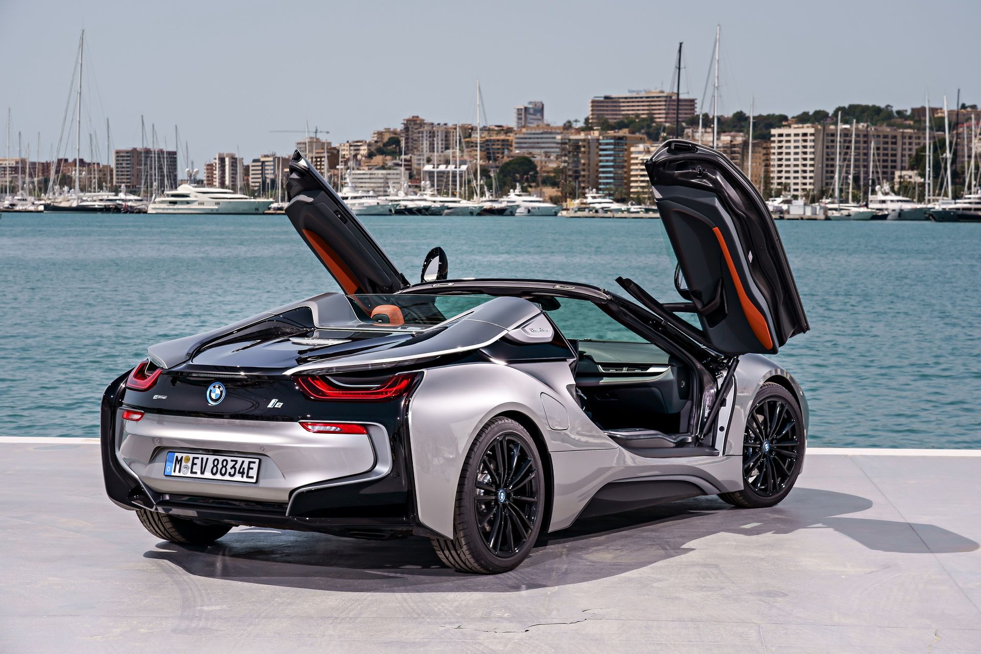 bmw-i8-roadster-73 Get To Know The New BMW i8 Roadster In 169 Images