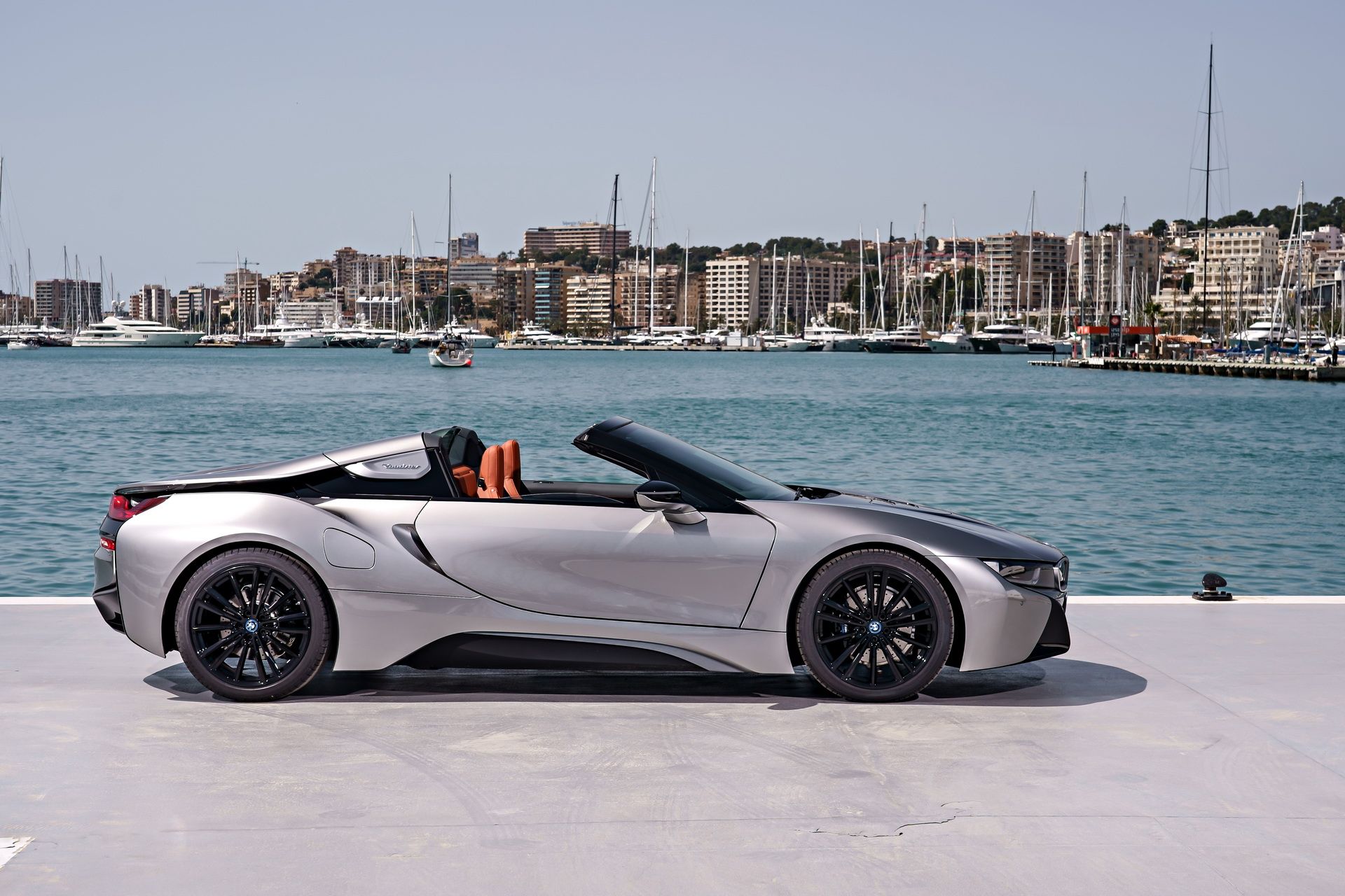 bmw-i8-roadster-74 Get To Know The New BMW i8 Roadster In 169 Images