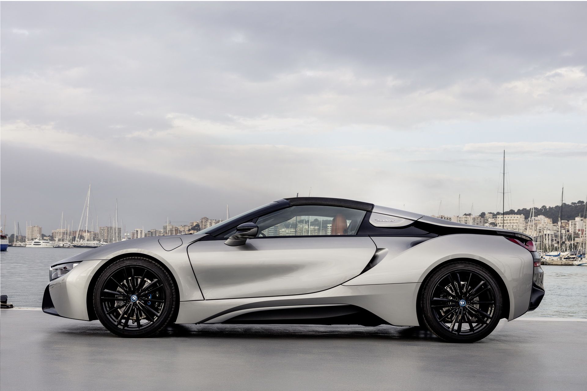 bmw-i8-roadster-76 Get To Know The New BMW i8 Roadster In 169 Images