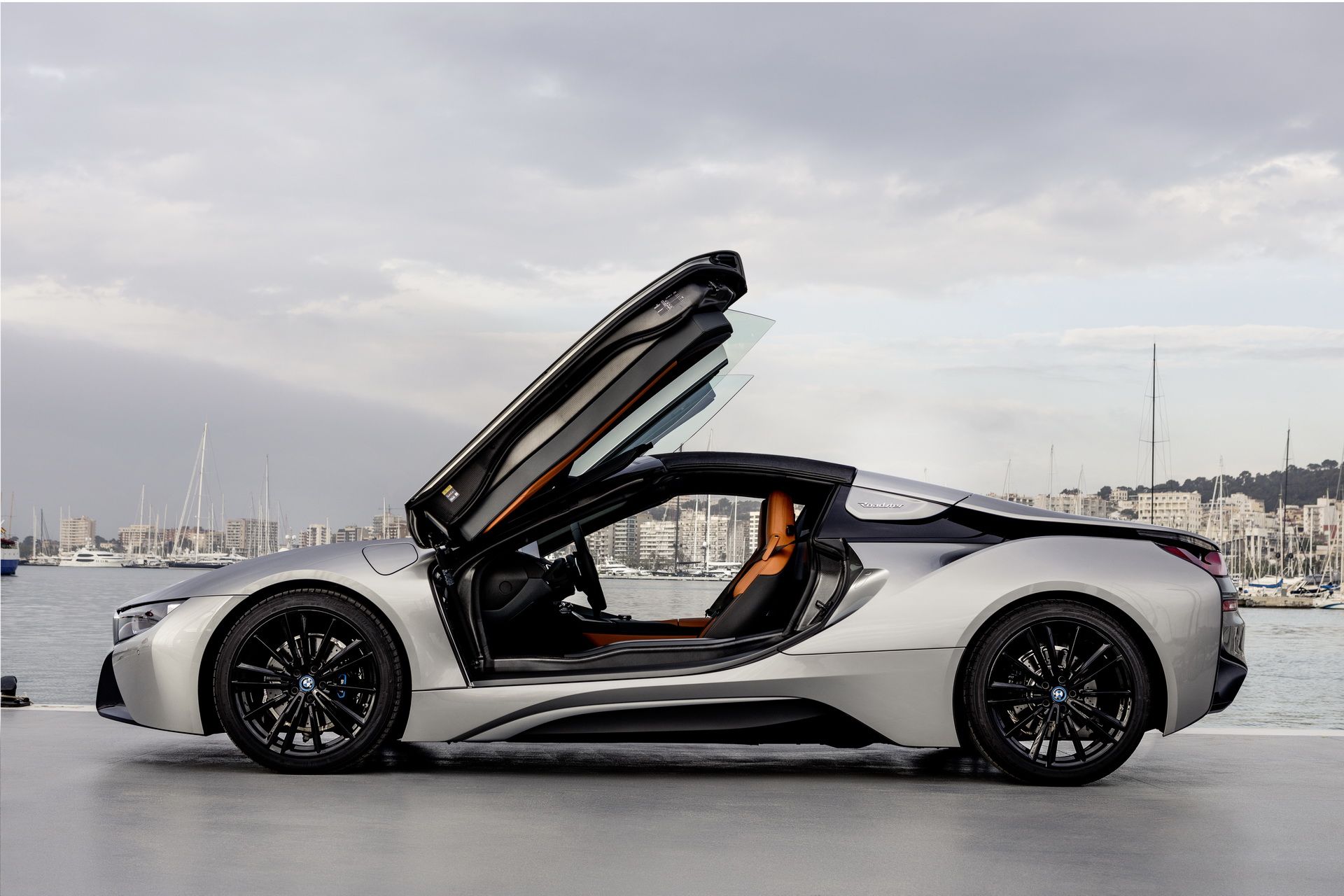 bmw-i8-roadster-77 Get To Know The New BMW i8 Roadster In 169 Images
