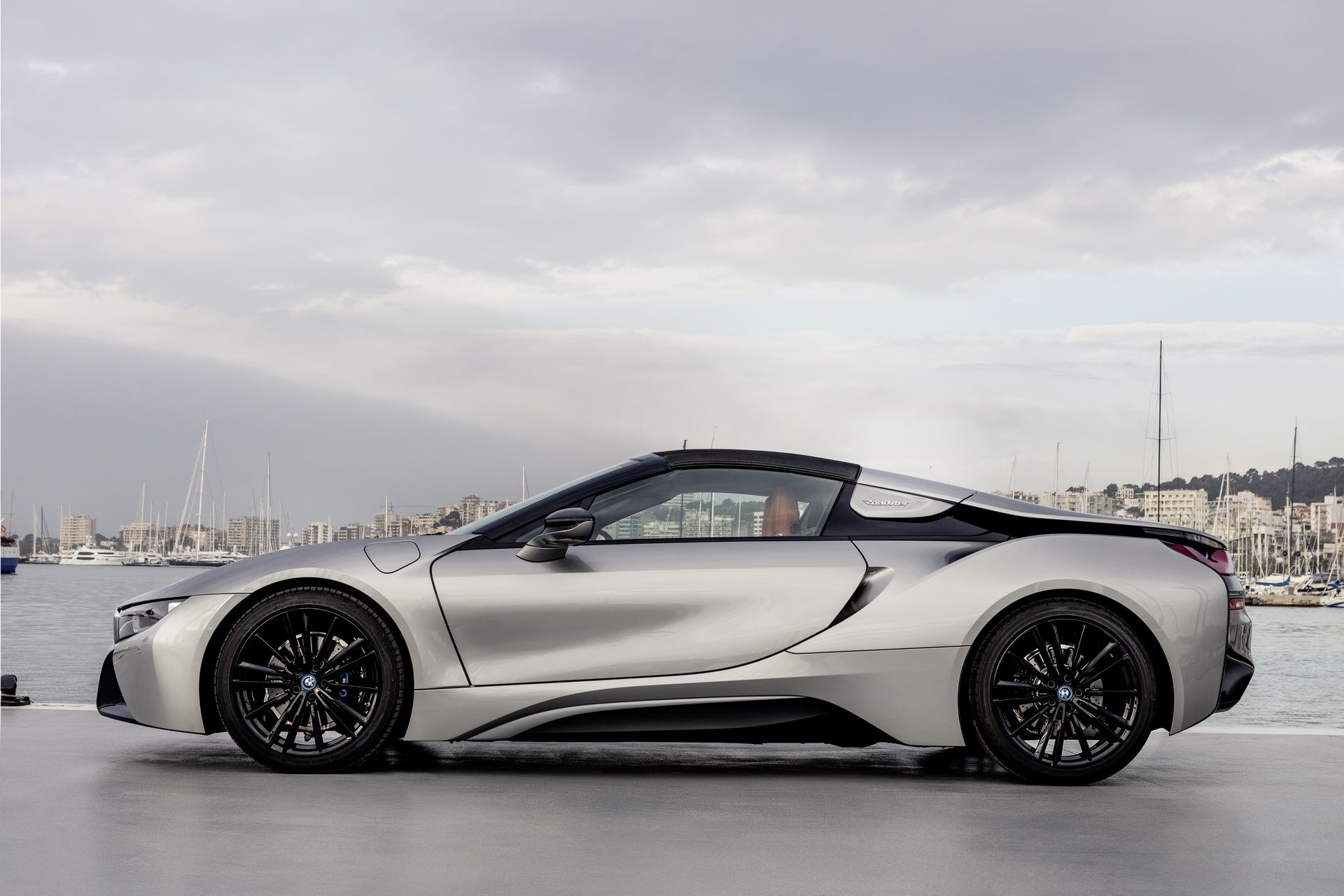 bmw-i8-roadster-85 Get To Know The New BMW i8 Roadster In 169 Images