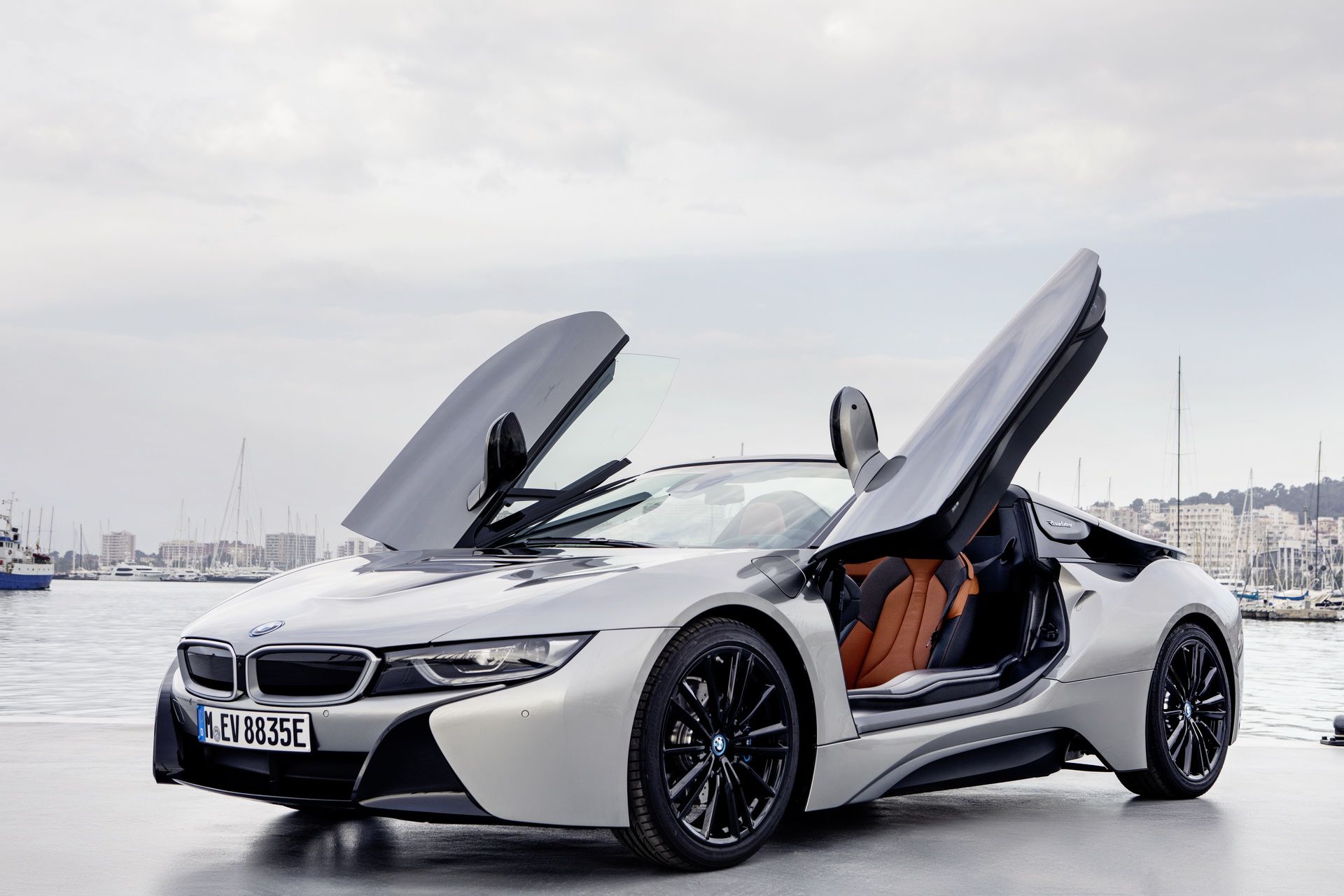 bmw-i8-roadster-87 Get To Know The New BMW i8 Roadster In 169 Images