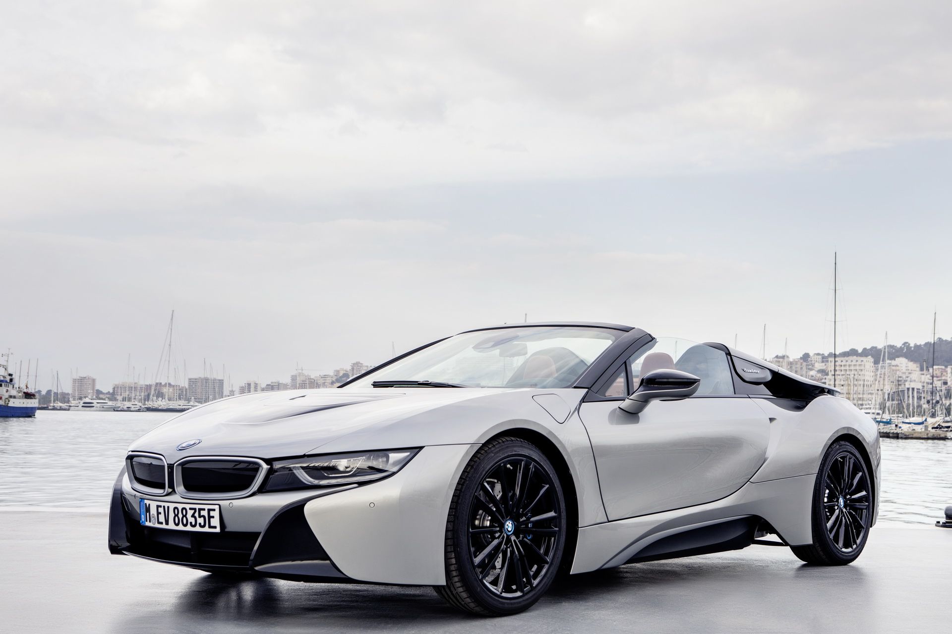 bmw-i8-roadster-89 Get To Know The New BMW i8 Roadster In 169 Images