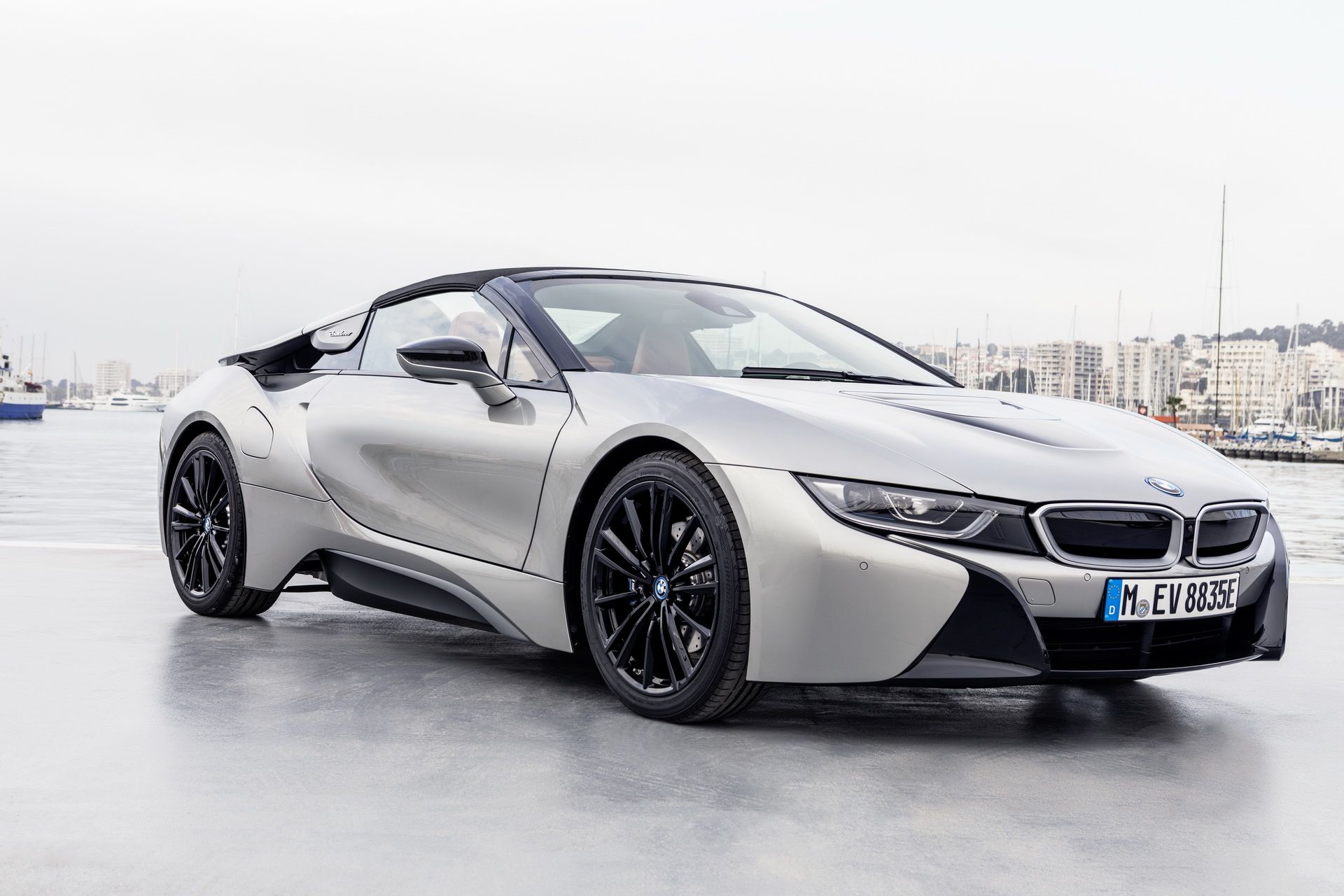 bmw-i8-roadster-93 Get To Know The New BMW i8 Roadster In 169 Images