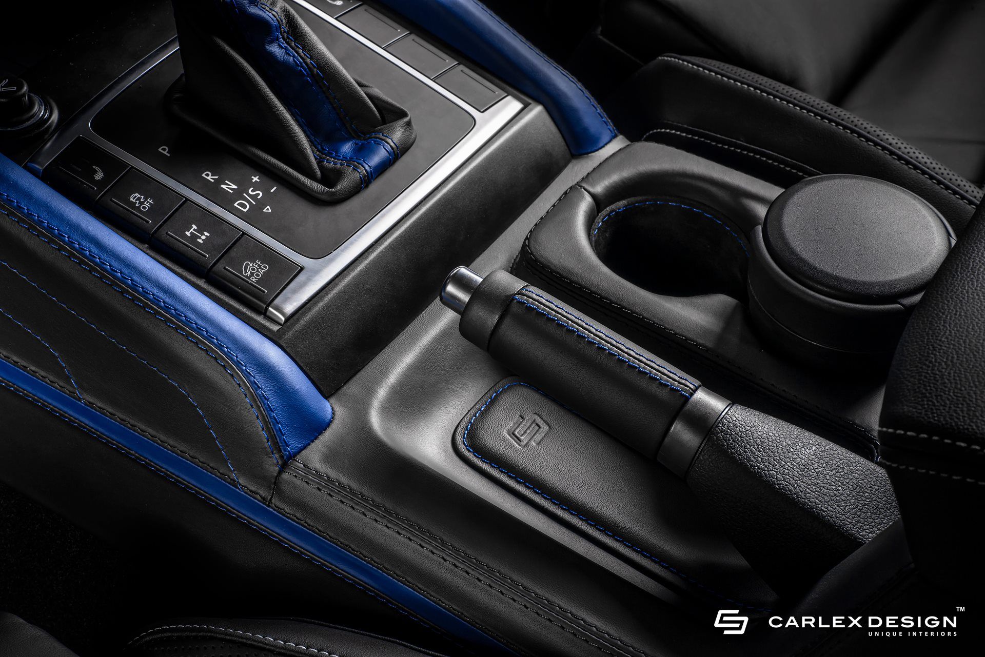 carlex-vw-amarok-aventura-10 Carlex Adds Premium Materials To VW Amarok Aventura’s Cabin