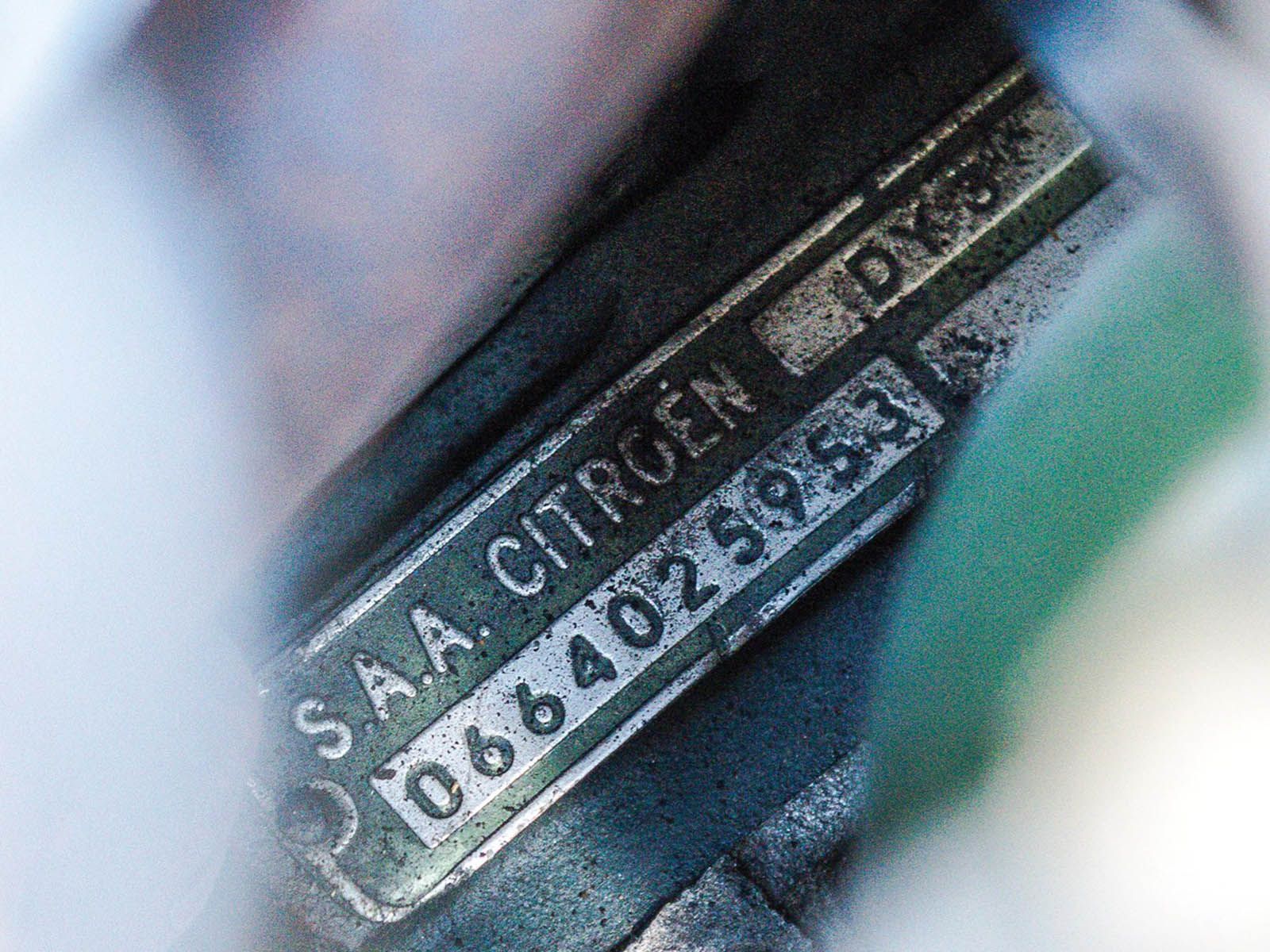 citroen-ds-convertible-03 Imagine Touring France In This Timeless Drop-Top Goddess