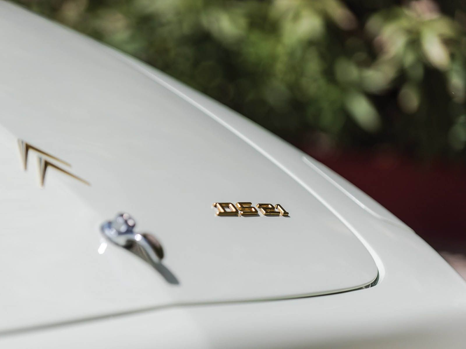 citroen-ds-convertible-22 Imagine Touring France In This Timeless Drop-Top Goddess