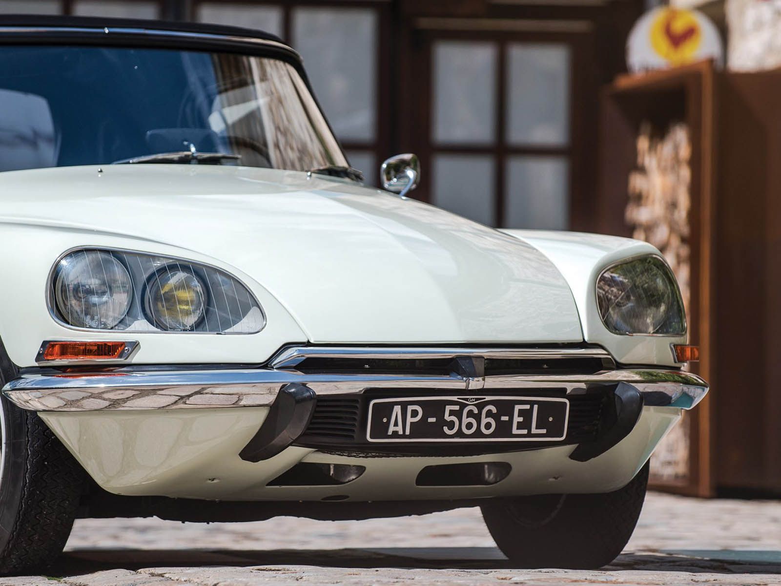 citroen-ds-convertible-23 Imagine Touring France In This Timeless Drop-Top Goddess