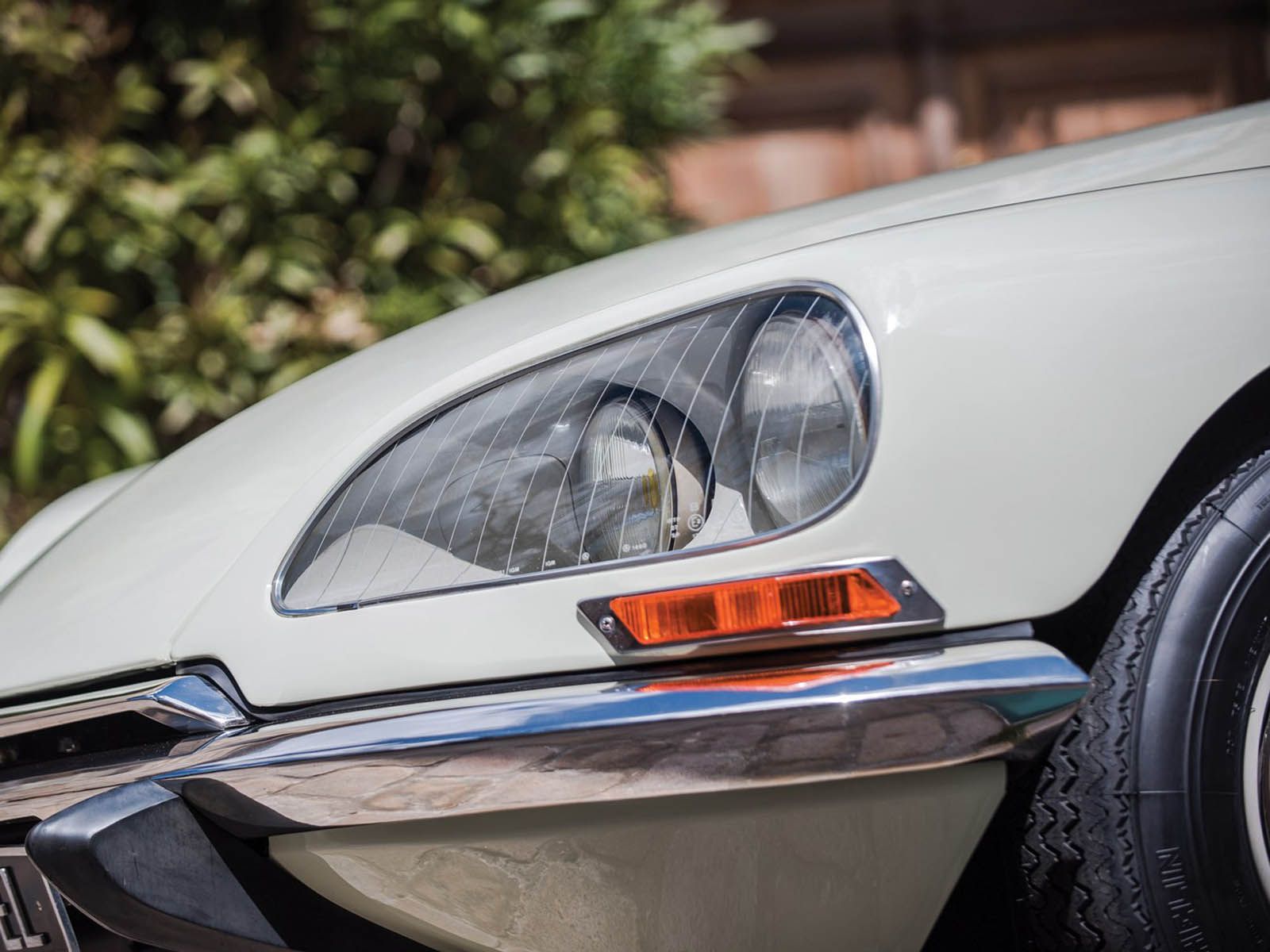 citroen-ds-convertible-25 Imagine Touring France In This Timeless Drop-Top Goddess