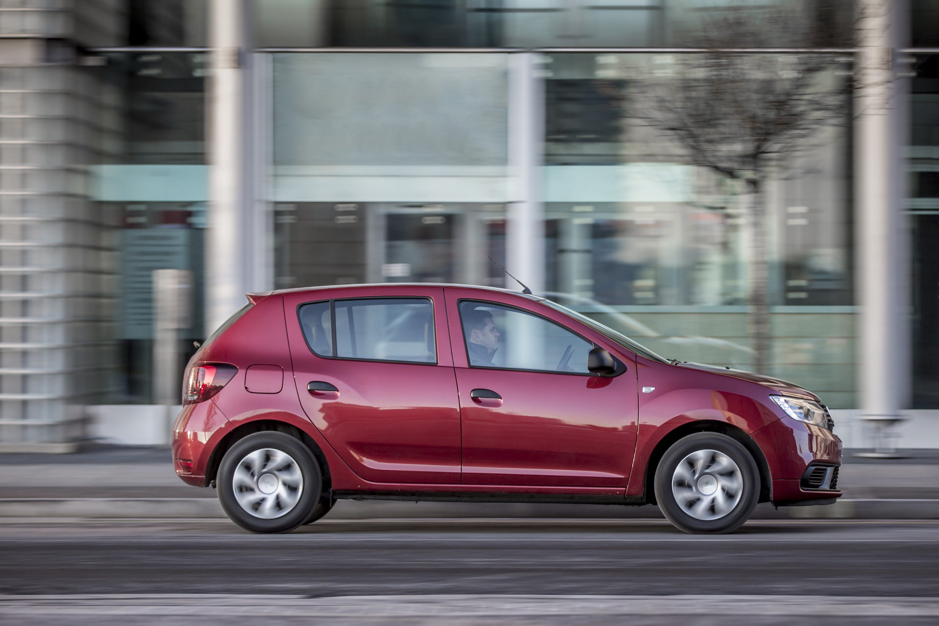 dacia-sandero-uk-4 Dacia Sandero Gets 17% Or £1,000 Price Hike In UK, Offers No Extra Gear