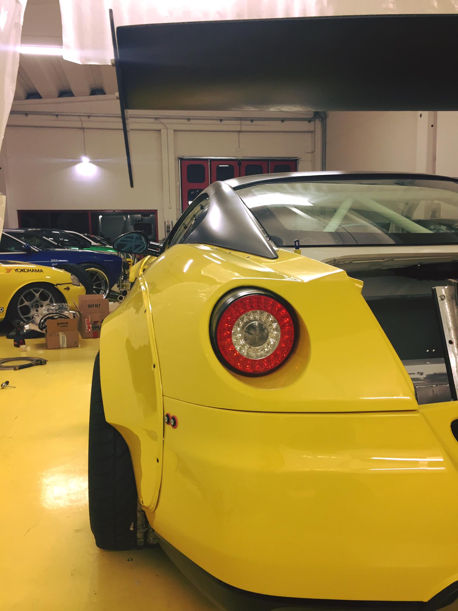 ferrari-599-gtb-formula-drift-federico-sceriffo-7 800 HP Twin-Turbo Ferrari 599 Drift Car Puts Up A Tire-Shredding Show