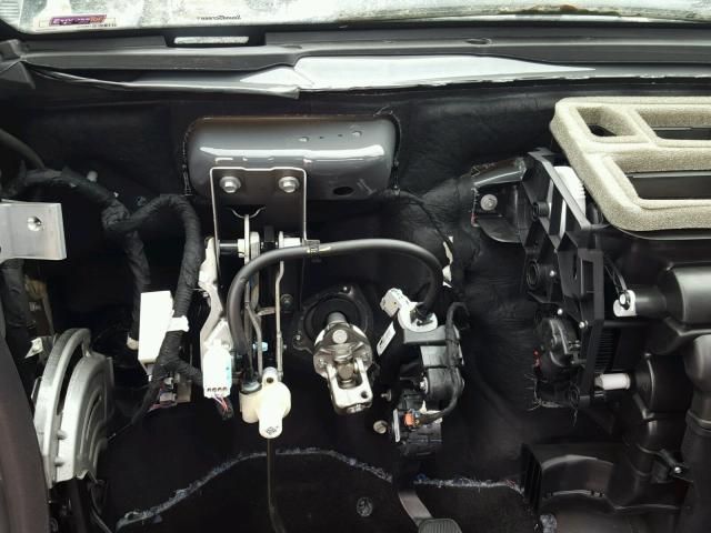 ford-f150-raptor-damaged-auction-8 What Happened To This Brand New 2018 Ford F-150 Raptor?