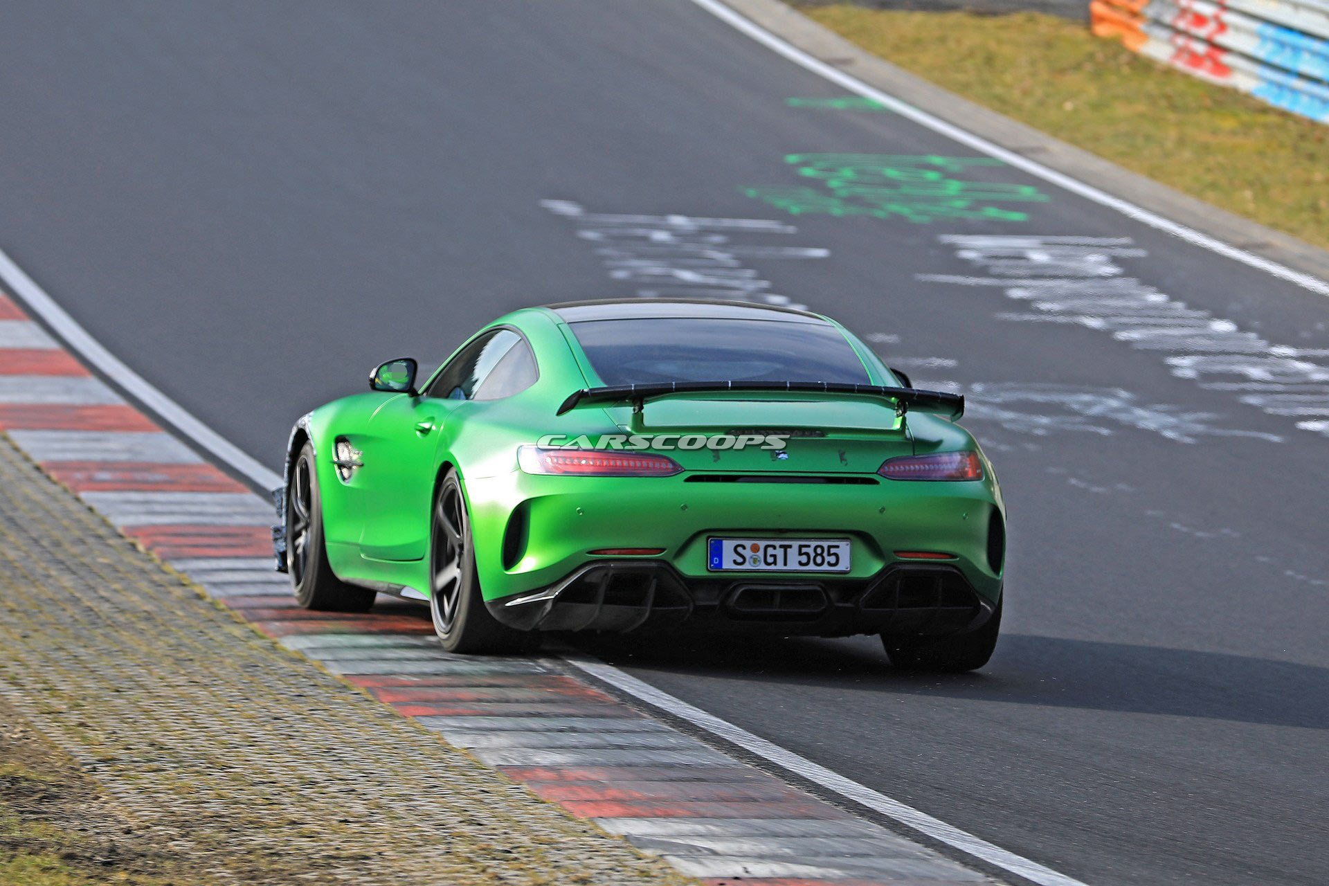hardcore-mercedes-amg-gt-r-prototype-6 Track-Focused Mercedes-AMG GT R ‘Something’ Confirmed By Tobias Moers