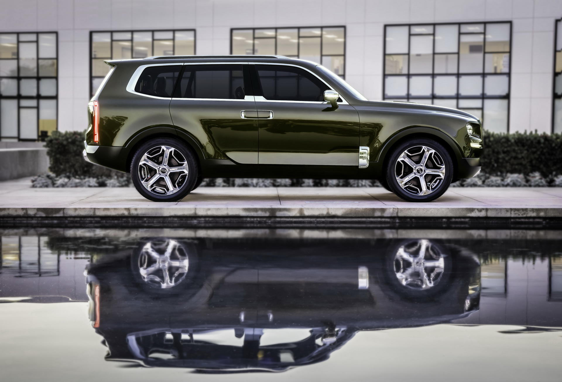 kia-telluride-concept-5 Kia Telluride Might Be Underpinned By The New K900’s RWD Platform