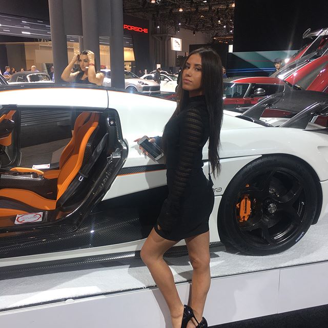 koenigsegg-regera-custom-keyfob-2 Koenigsegg Regera’s Custom Keyfob Is Probably More Expensive Than Your Car