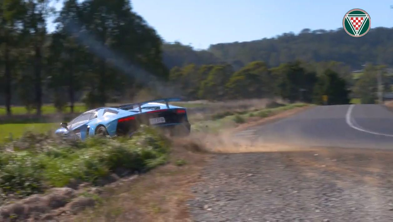 lamborghini-aventador-sv-2018-targa-tasmania-rally-crash-4 Lamborghini Aventador SV Goes Off-Road At Targa Tasmania Rally