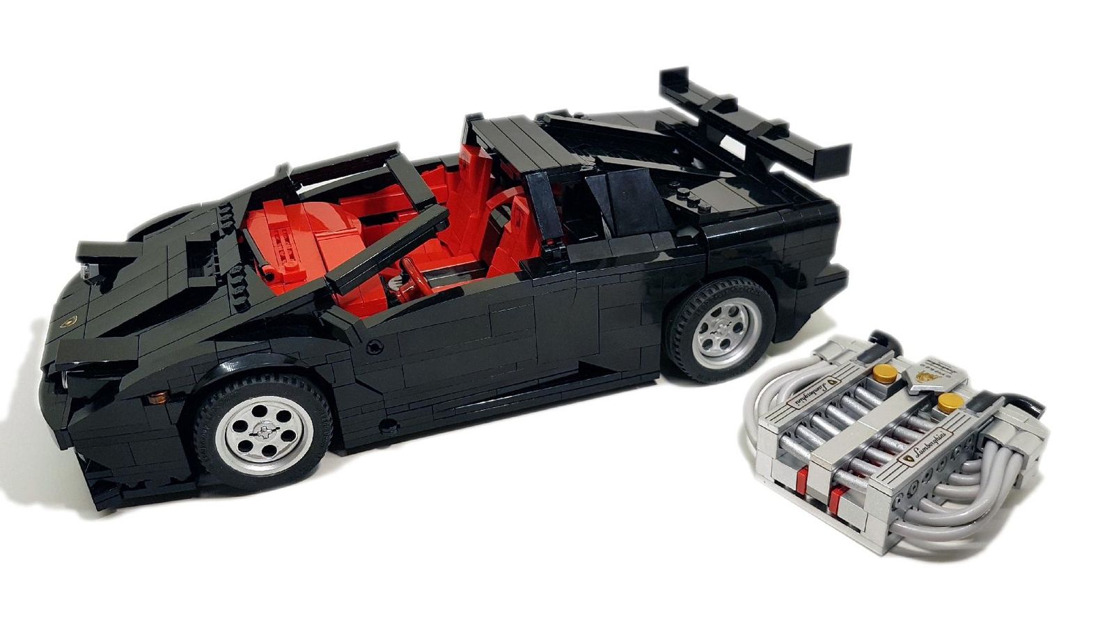 lamborghini-diablo-lego-28 This Is One Lamborghini Diablo Everyone Will Be Able To Purchase