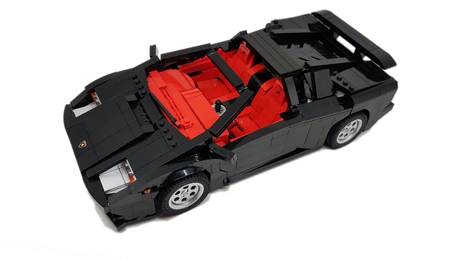 lamborghini-diablo-lego-33 This Is One Lamborghini Diablo Everyone Will Be Able To Purchase