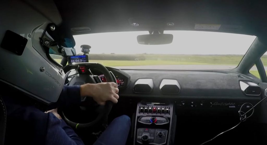 Lamborghini Huracan Performante Blows Away Track-Focused Competition