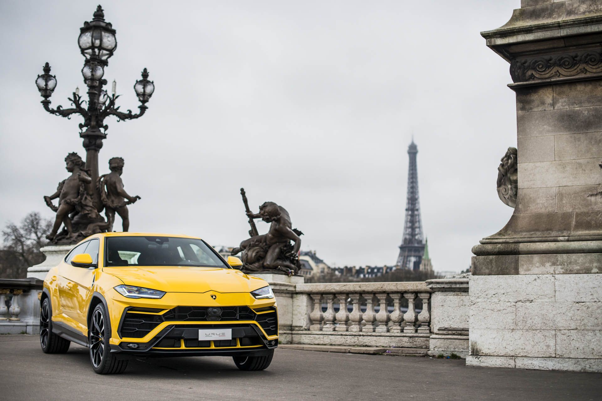 lamborghini-urus-world-tour-19 Lamborghini Urus Takes Selfies Around The World