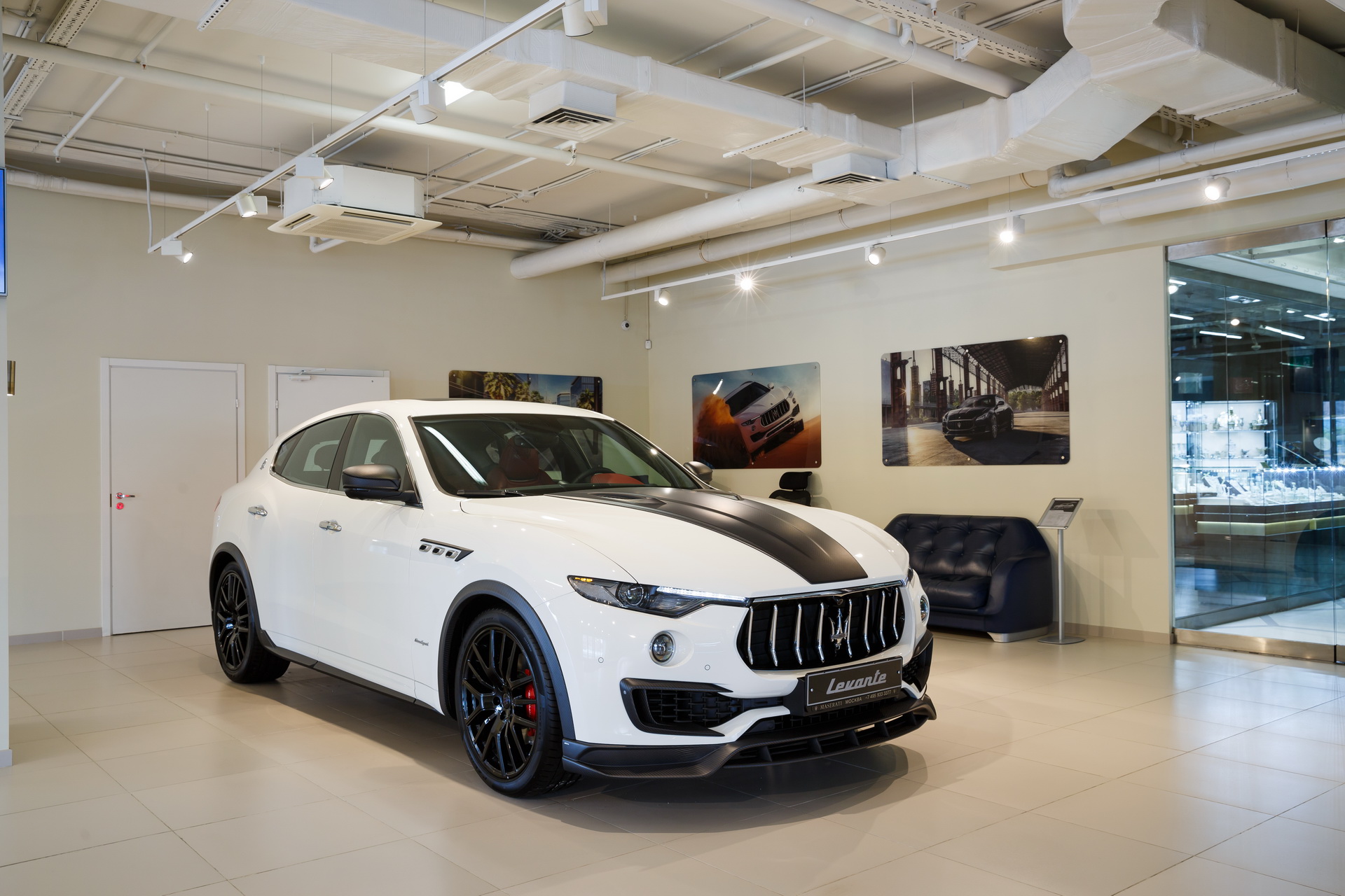 larte-maserati-levante-shtorm-carbon-1 Larte Design Shows Off Its Shtorm Kit On A White Maserati Levante