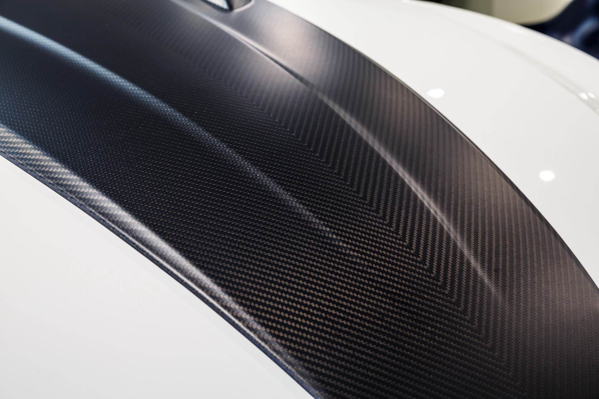 larte-maserati-levante-shtorm-carbon-19 Larte Design Shows Off Its Shtorm Kit On A White Maserati Levante