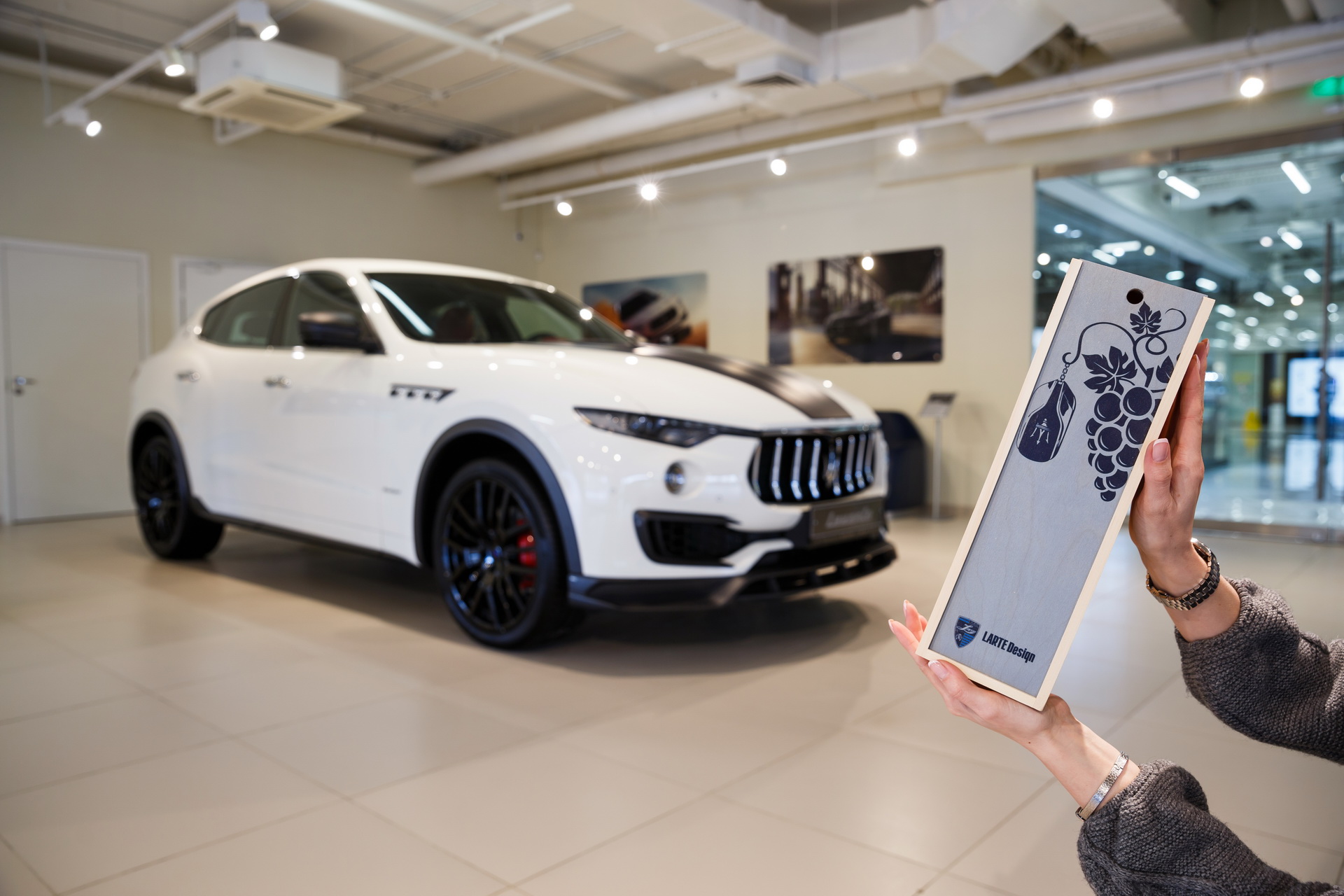 larte-maserati-levante-shtorm-carbon-25 Larte Design Shows Off Its Shtorm Kit On A White Maserati Levante