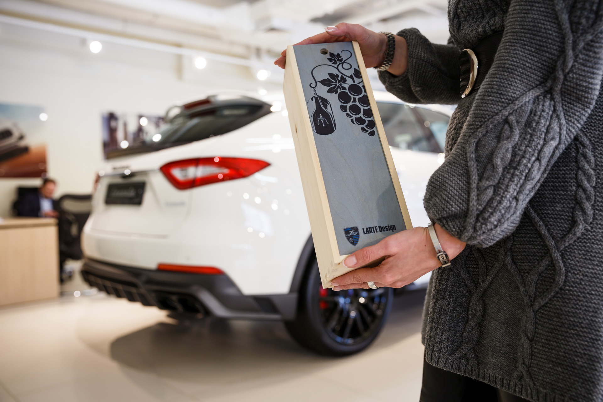larte-maserati-levante-shtorm-carbon-27 Larte Design Shows Off Its Shtorm Kit On A White Maserati Levante