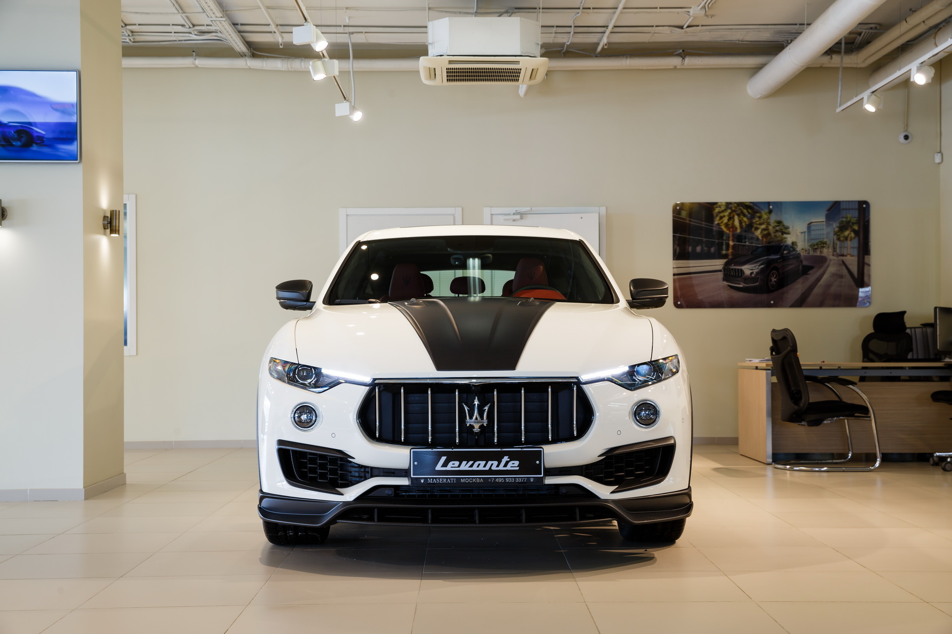 larte-maserati-levante-shtorm-carbon-3 Larte Design Shows Off Its Shtorm Kit On A White Maserati Levante
