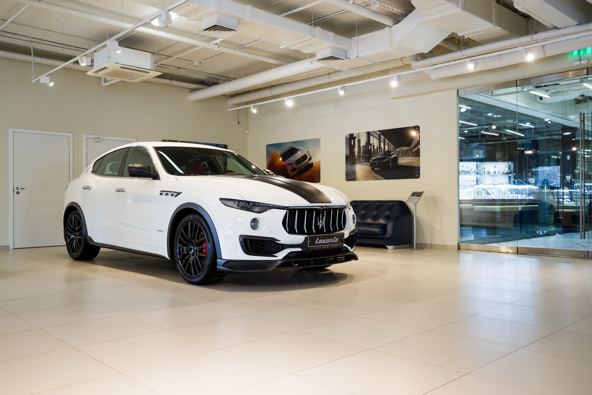 larte-maserati-levante-shtorm-carbon-54 Larte Design Shows Off Its Shtorm Kit On A White Maserati Levante