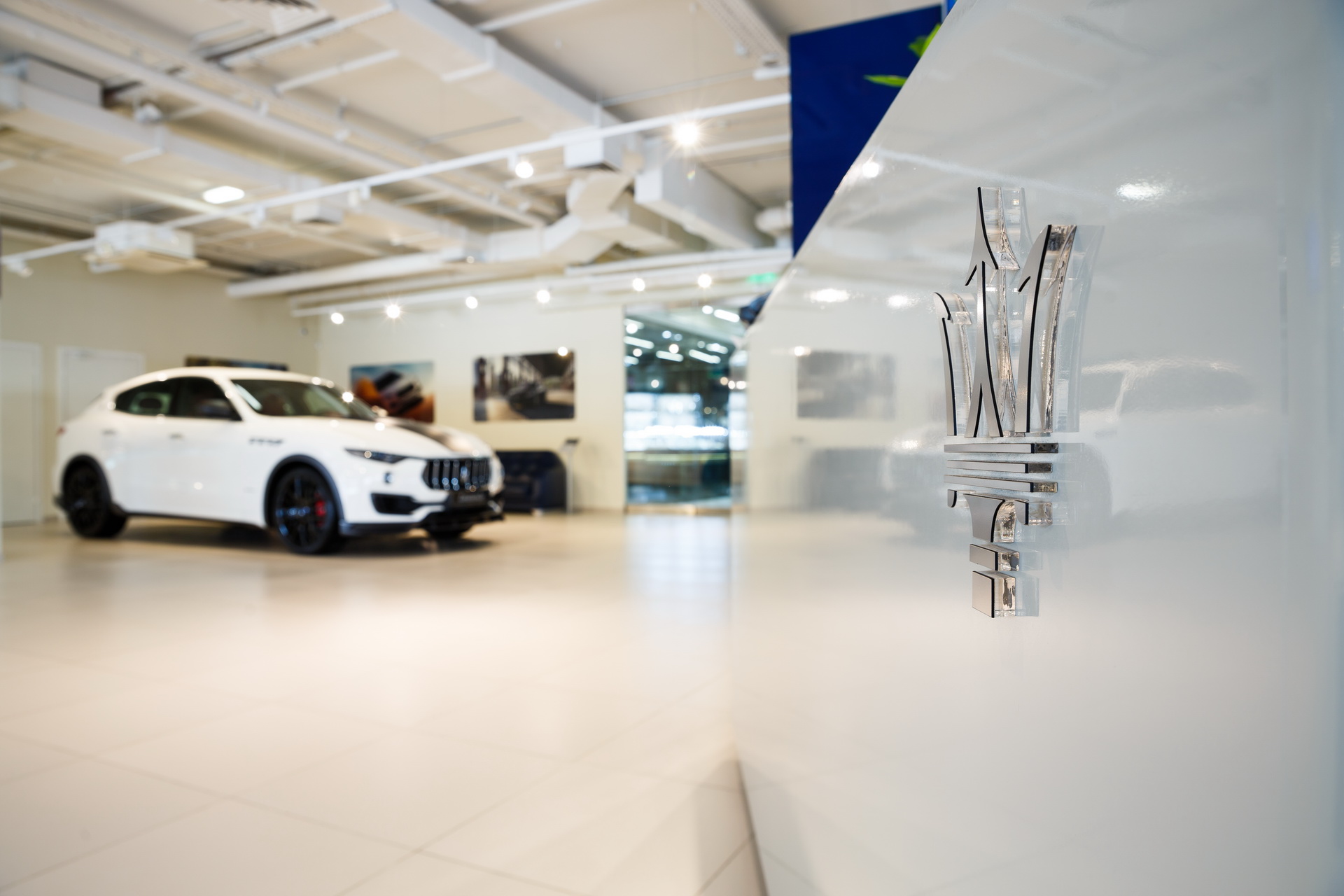 larte-maserati-levante-shtorm-carbon-56 Larte Design Shows Off Its Shtorm Kit On A White Maserati Levante