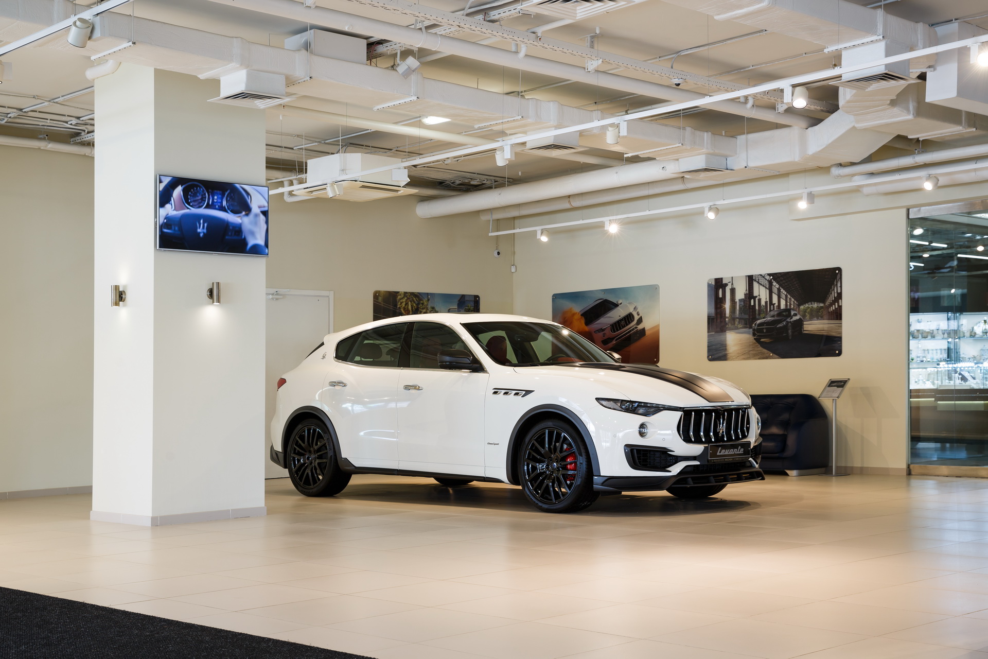 larte-maserati-levante-shtorm-carbon-57 Larte Design Shows Off Its Shtorm Kit On A White Maserati Levante
