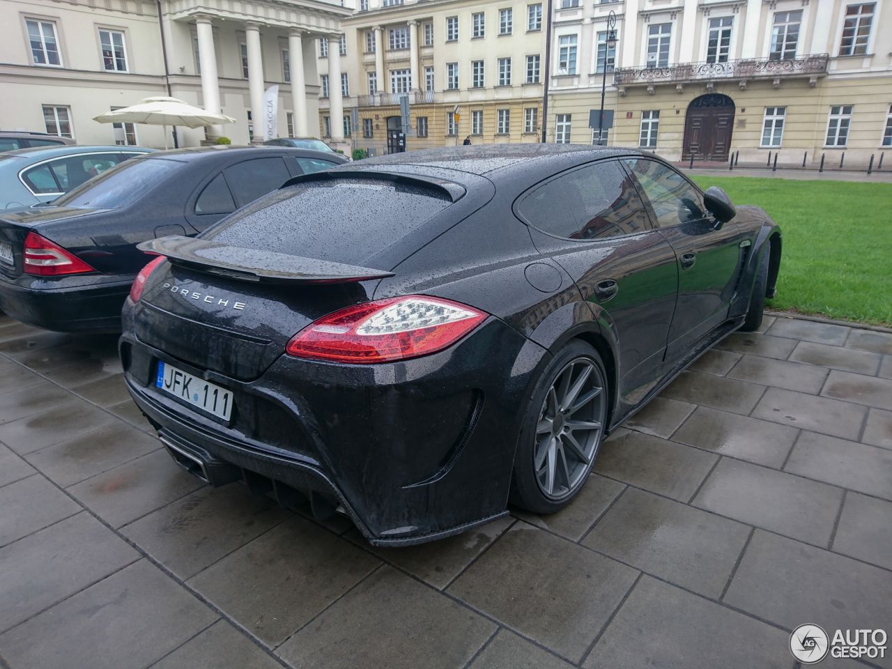 mansory-porsche-panamera-c-one-spotted-10 Mansory’s C One Makes For A Very Exclusive, 690 PS Porsche Panamera
