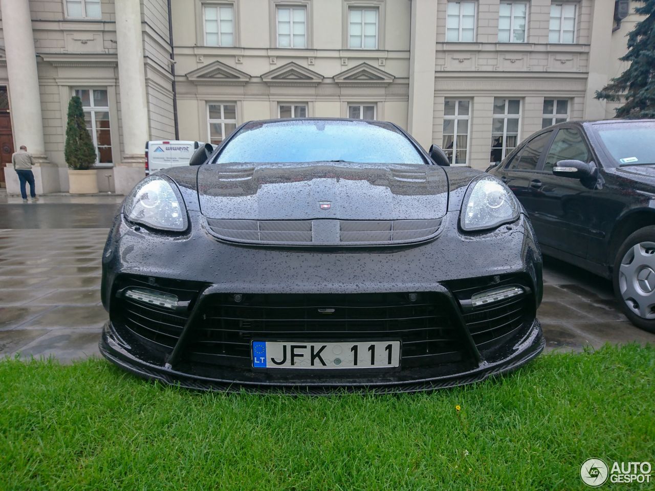 mansory-porsche-panamera-c-one-spotted-3 Mansory’s C One Makes For A Very Exclusive, 690 PS Porsche Panamera