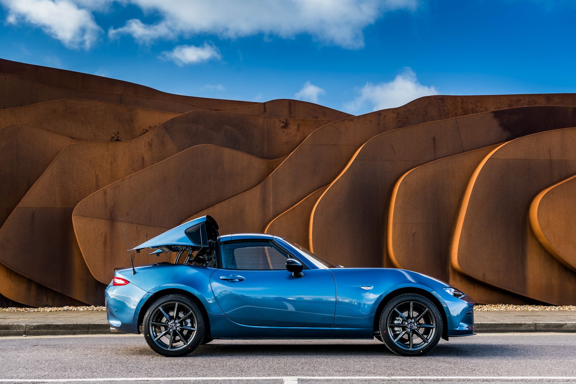 mazda-mx5-rf-sport-black-uk-pricing-specs-15 Mazda MX-5 RF Sport Black On Sale In UK Next Month, Costs £25,695